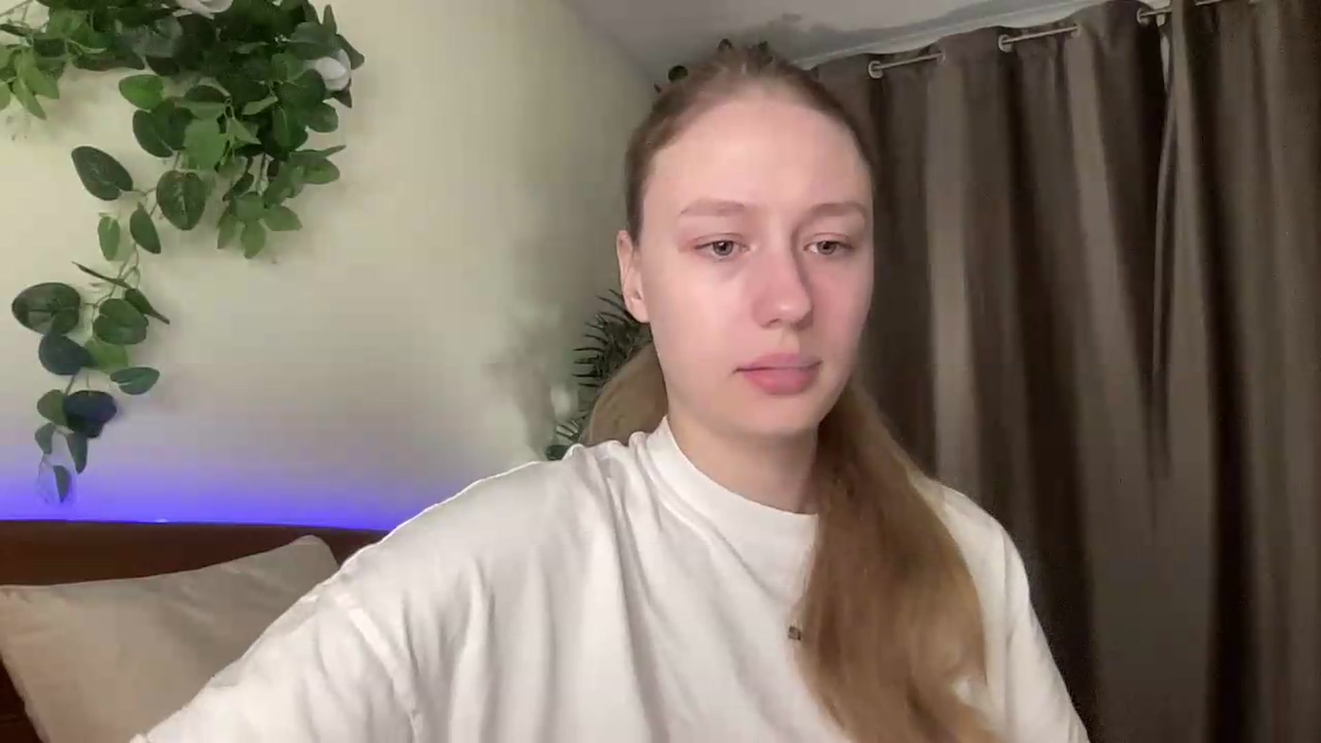 Gallery image thumbnail from Melody_Sabre's myfreecams stream on, 08/24/2026, 07:39 image 9 of 20