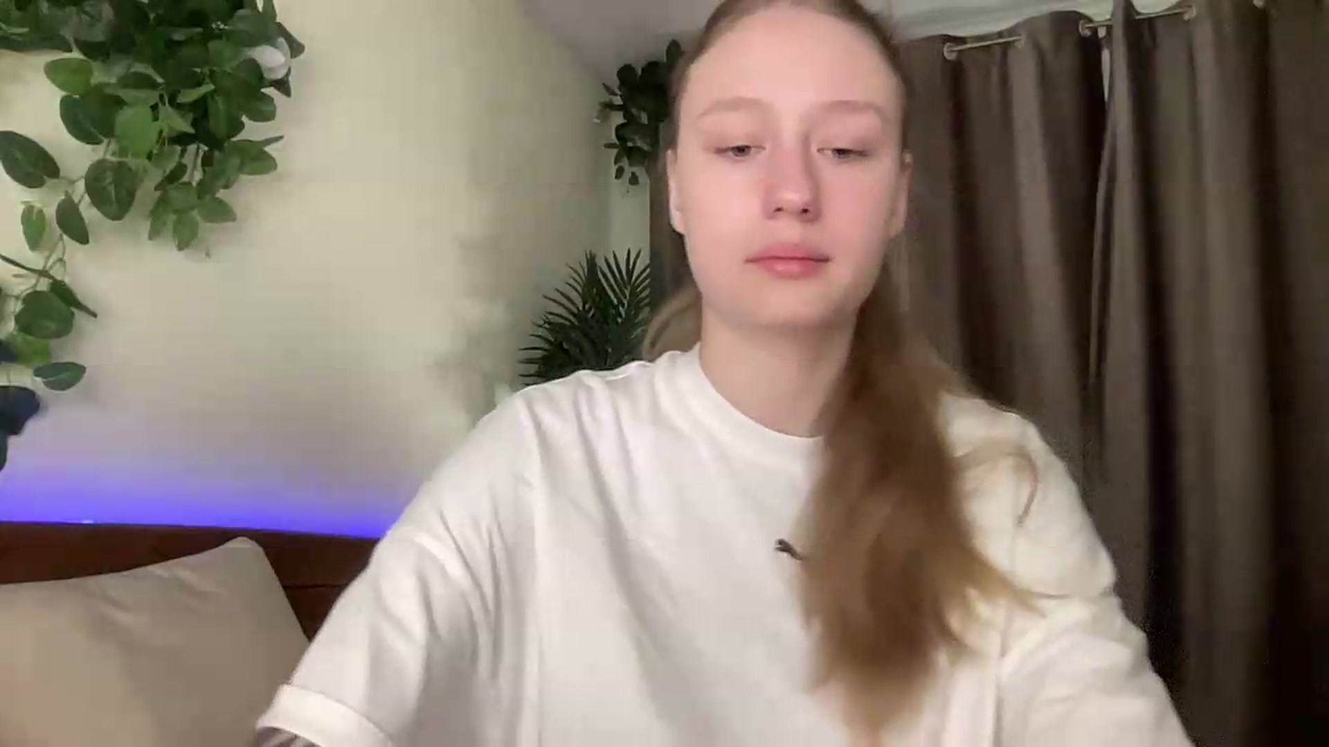 Gallery image thumbnail from Melody_Sabre's myfreecams stream on, 08/24/2026, 07:39 image 15 of 20
