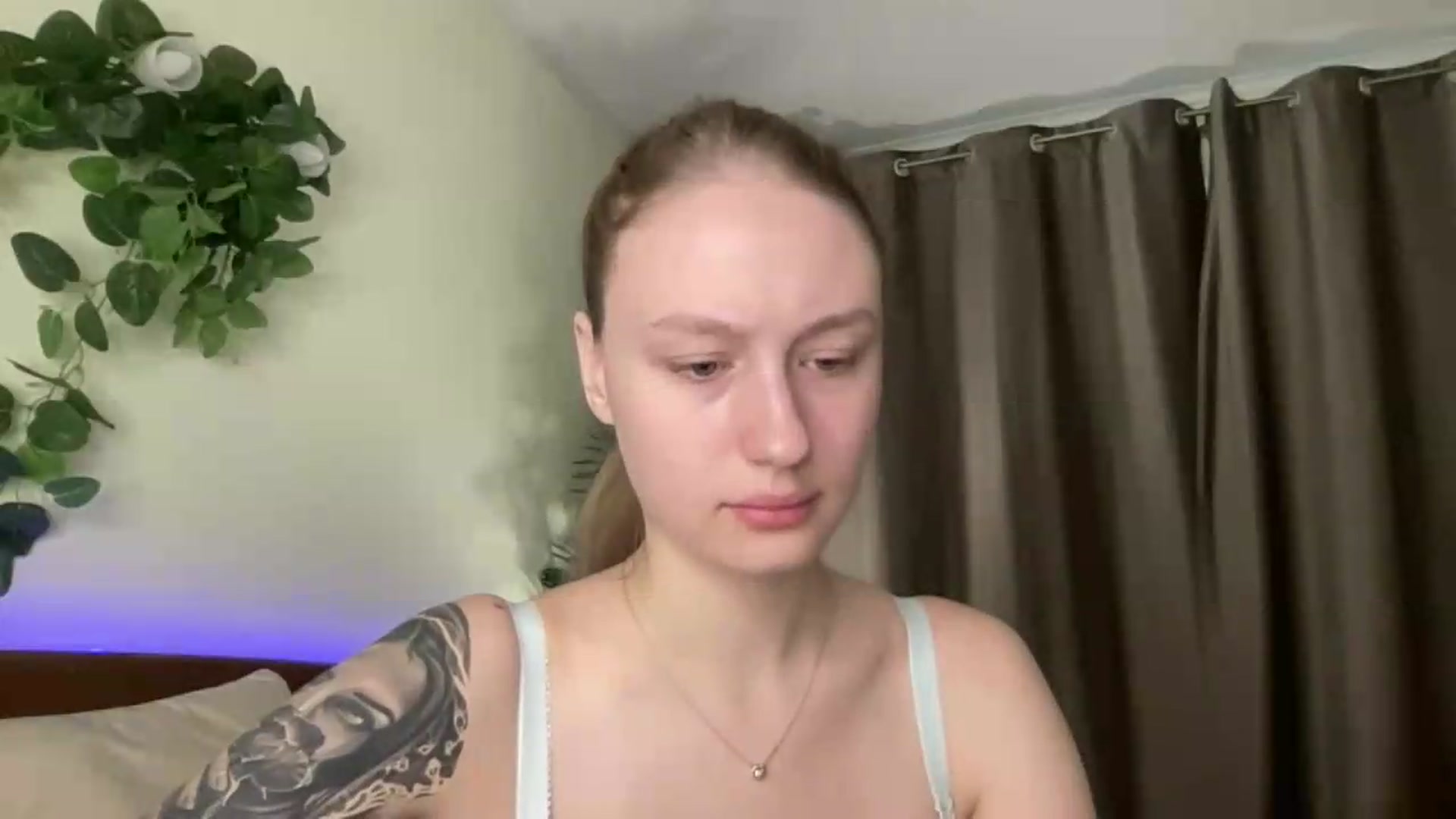 Gallery image thumbnail from Melody_Sabre's myfreecams stream on, 08/24/2026, 08:00 image 17 of 20