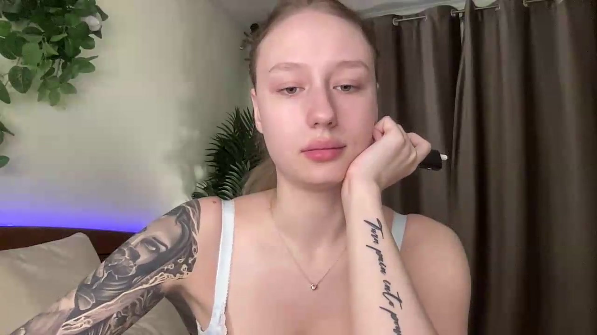 Gallery image thumbnail from Melody_Sabre's myfreecams stream on, 08/24/2026, 09:15 image 2 of 20