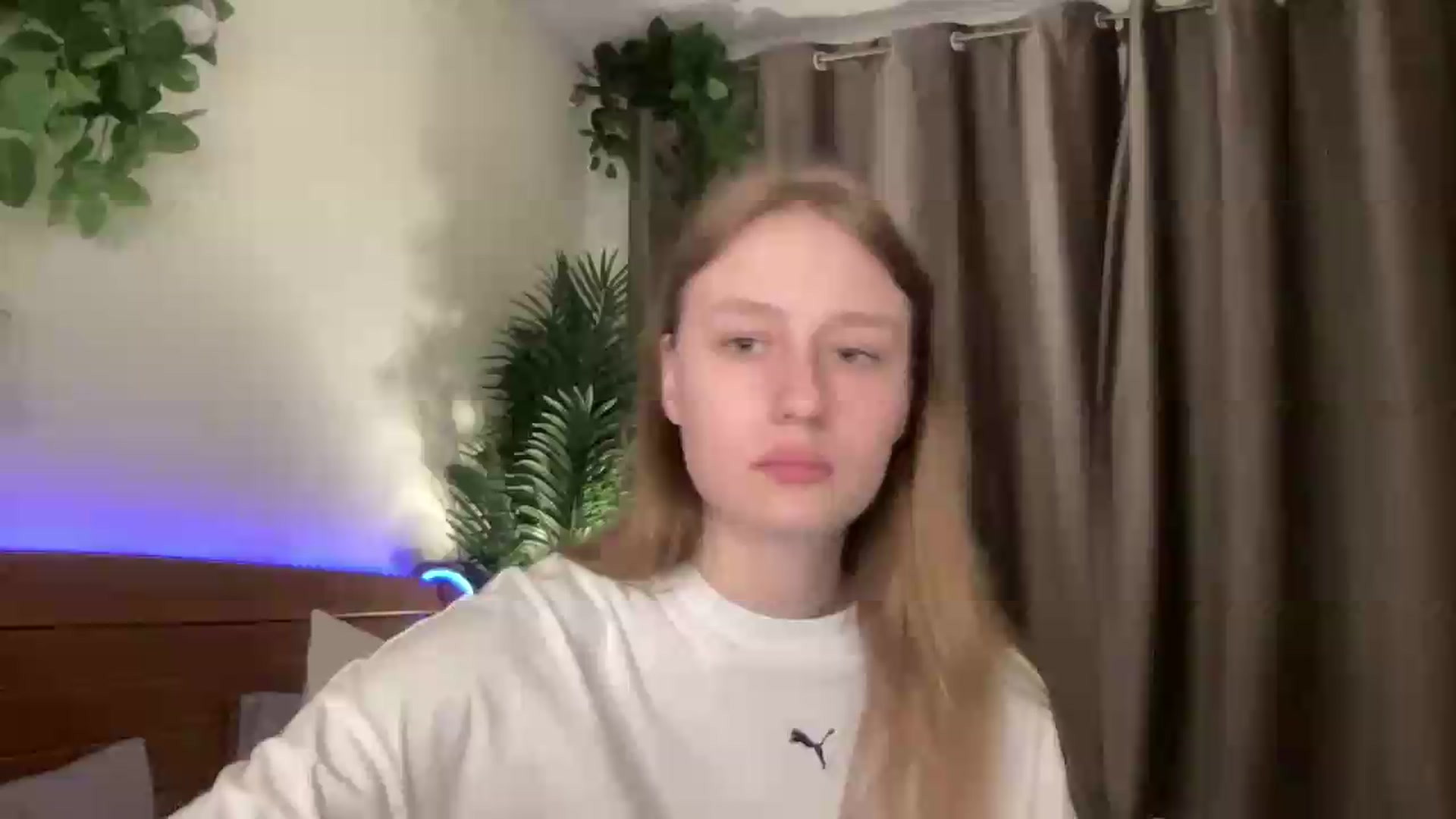 Gallery image thumbnail from Melody_Sabre's myfreecams stream on, 08/24/2026, 15:24 image 19 of 20