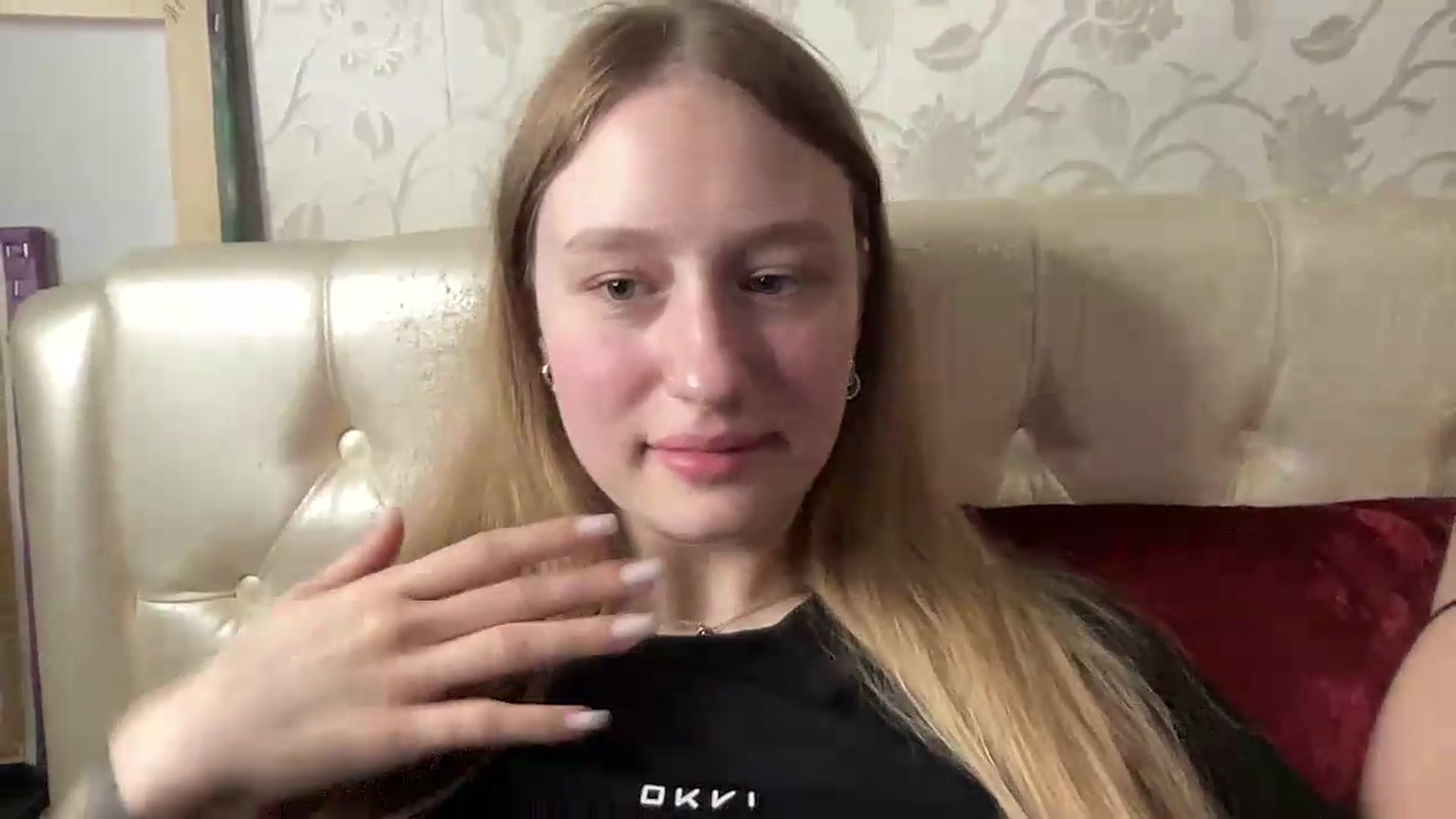 Gallery image thumbnail from Melody_Sabre's myfreecams stream on, 08/25/2026, 18:39 image 11 of 20