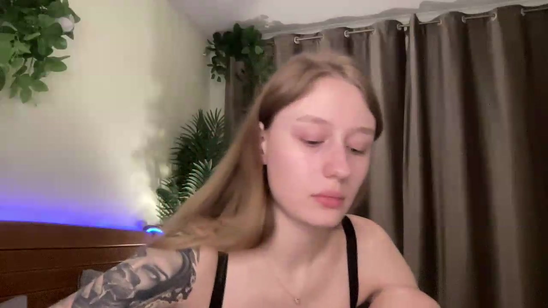 Gallery image thumbnail from Melody_Sabre's myfreecams stream on, 08/26/2026, 10:36 image 20 of 20