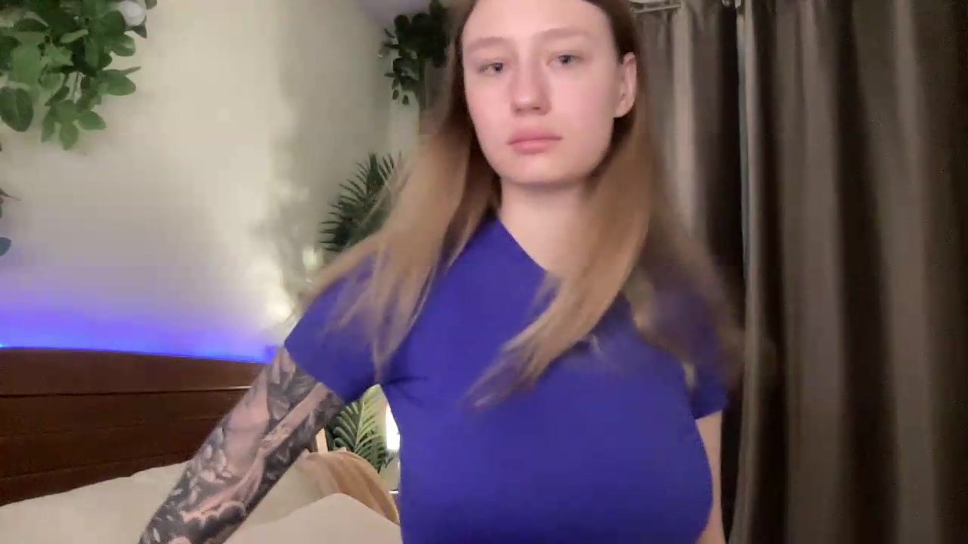 Gallery image thumbnail from Melody_Sabre's myfreecams stream on, 08/27/2026, 08:26 image 4 of 20