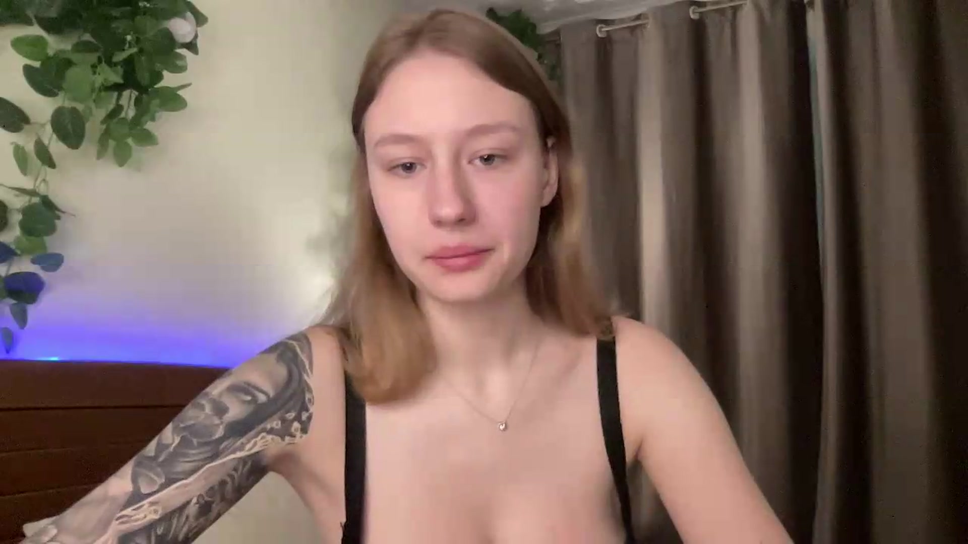 Gallery image thumbnail from Melody_Sabre's myfreecams stream on, 08/27/2026, 09:35 image 5 of 20