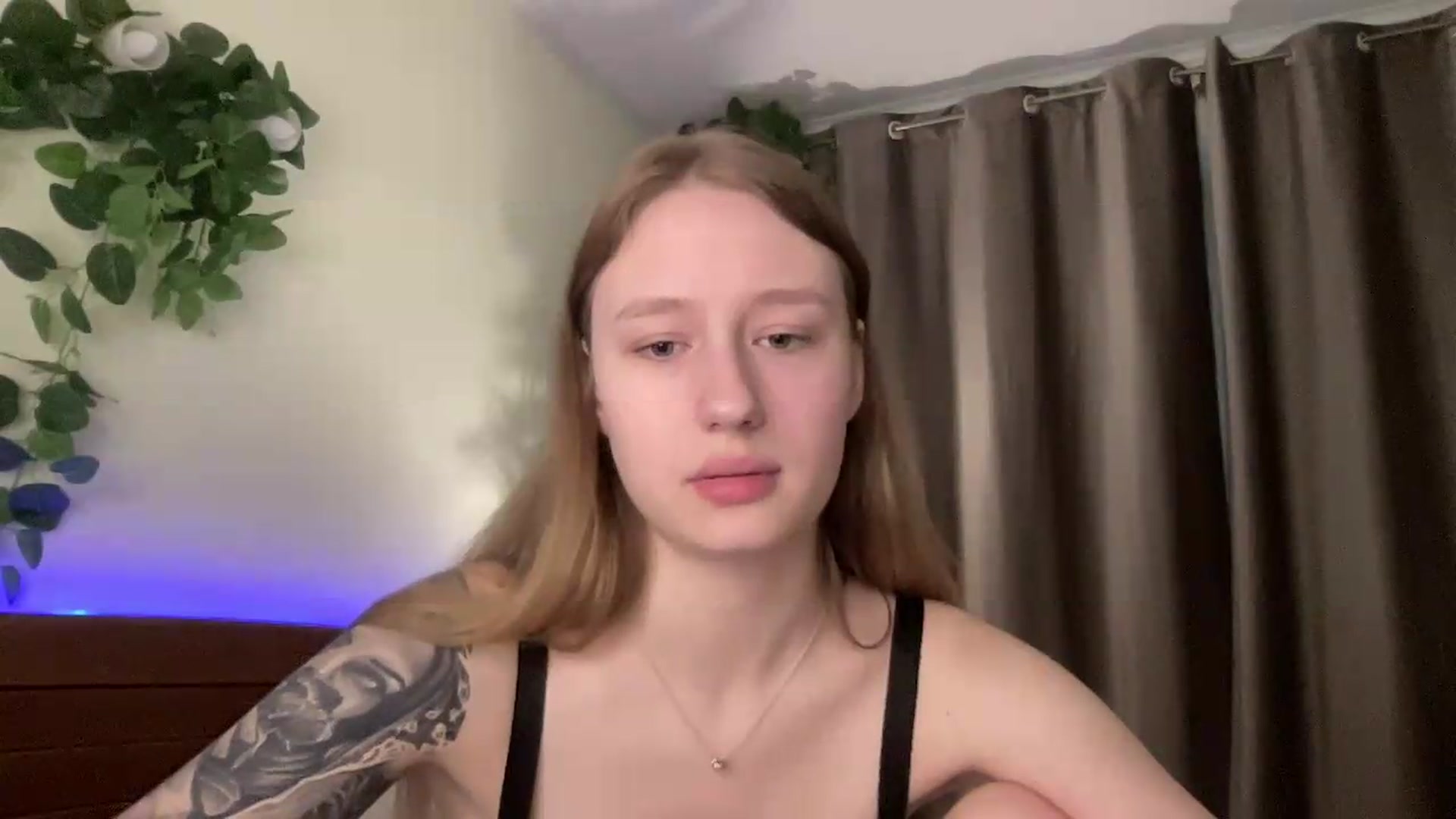 Gallery image thumbnail from Melody_Sabre's myfreecams stream on, 08/27/2026, 11:07 image 8 of 20