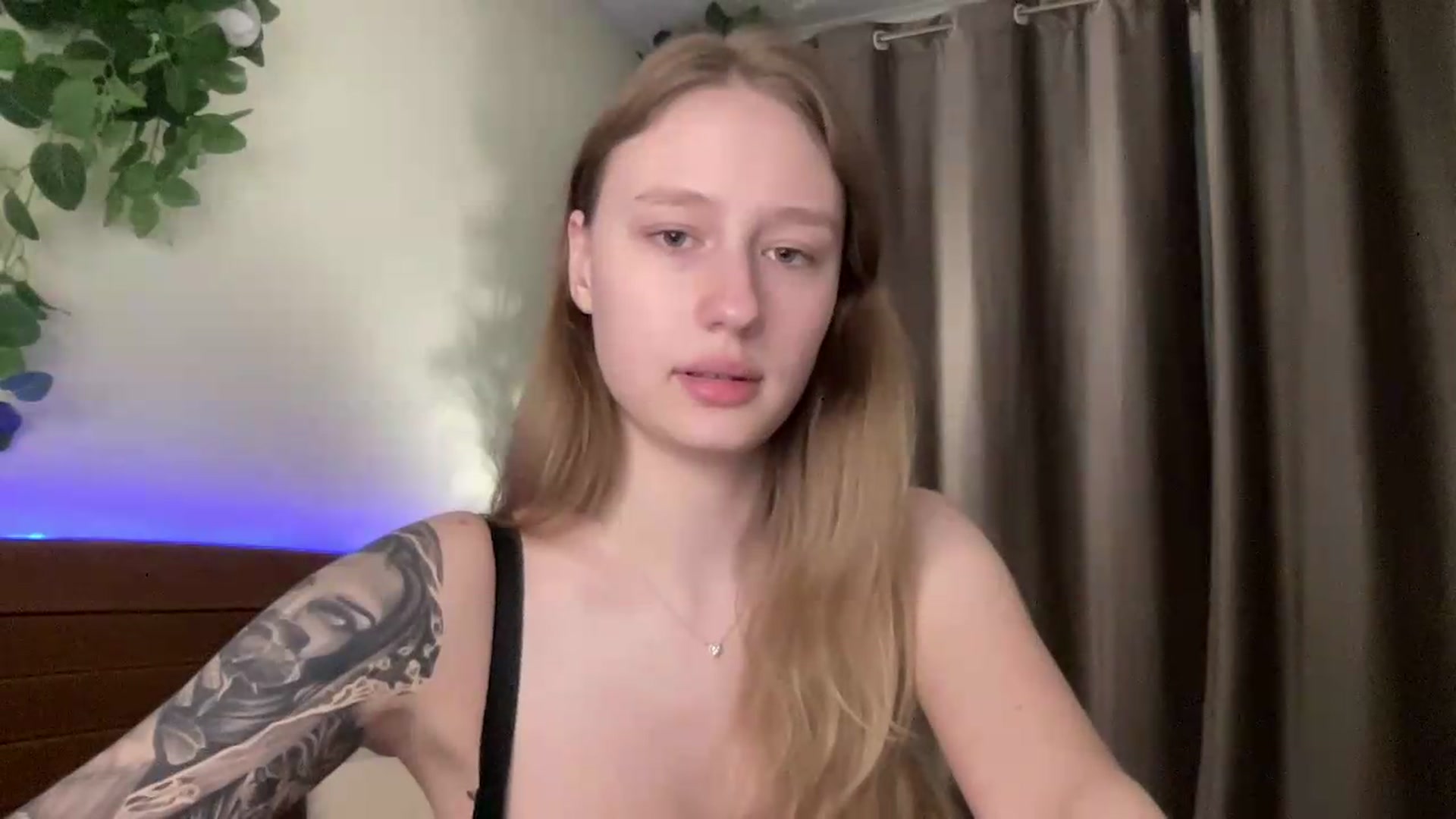 Gallery image thumbnail from Melody_Sabre's myfreecams stream on, 08/27/2026, 14:13 image 18 of 20