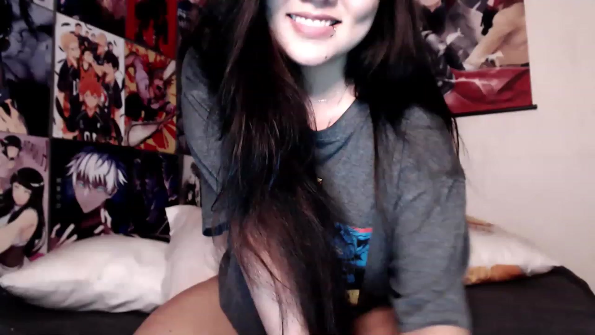 Gallery image thumbnail from Melody__K's myfreecams stream on, 12/04/2022, 13:32 image 6 of 20
