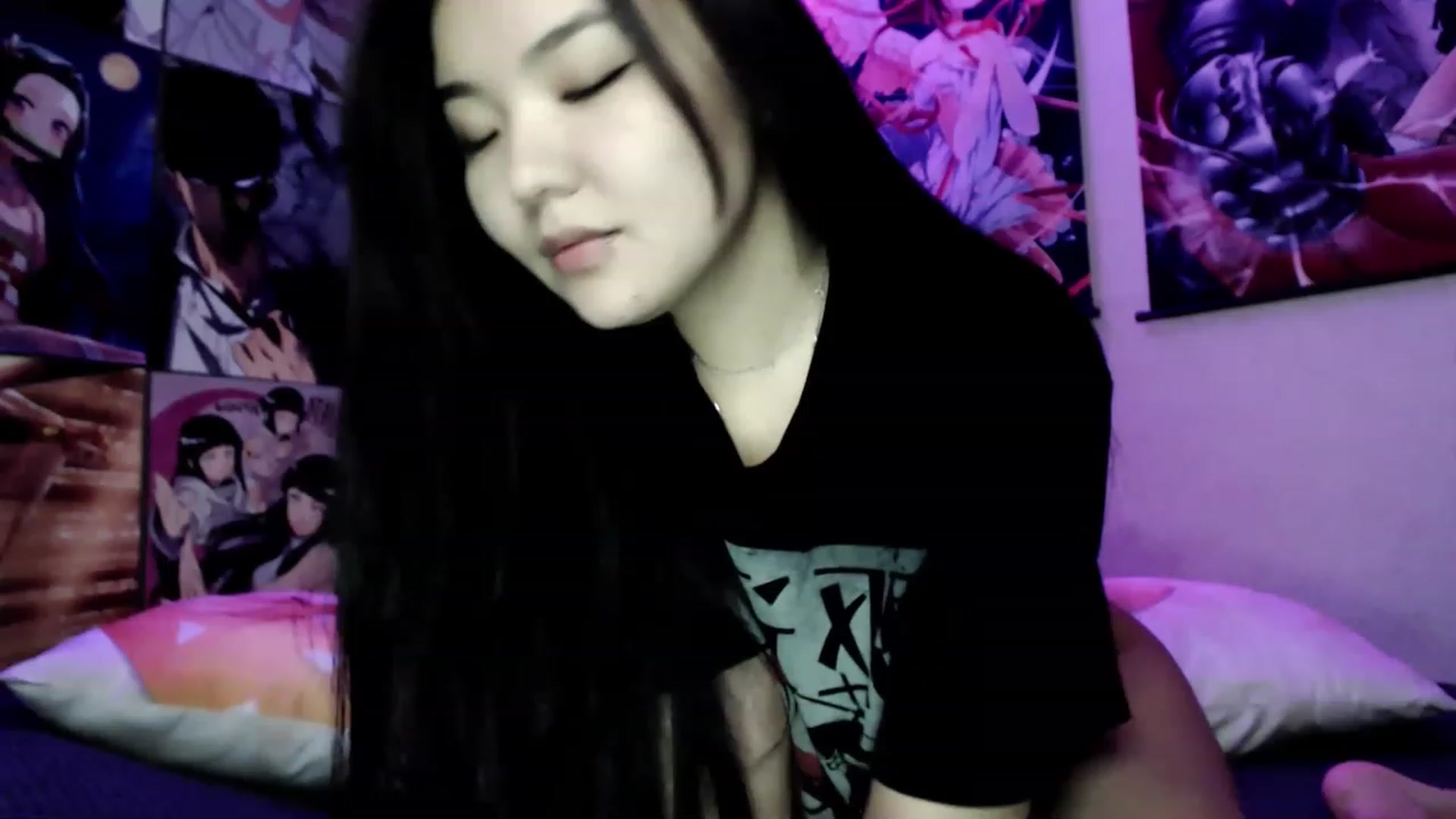 Gallery image thumbnail from Melody__K's myfreecams stream on, 12/22/2022, 14:41 image 16 of 20