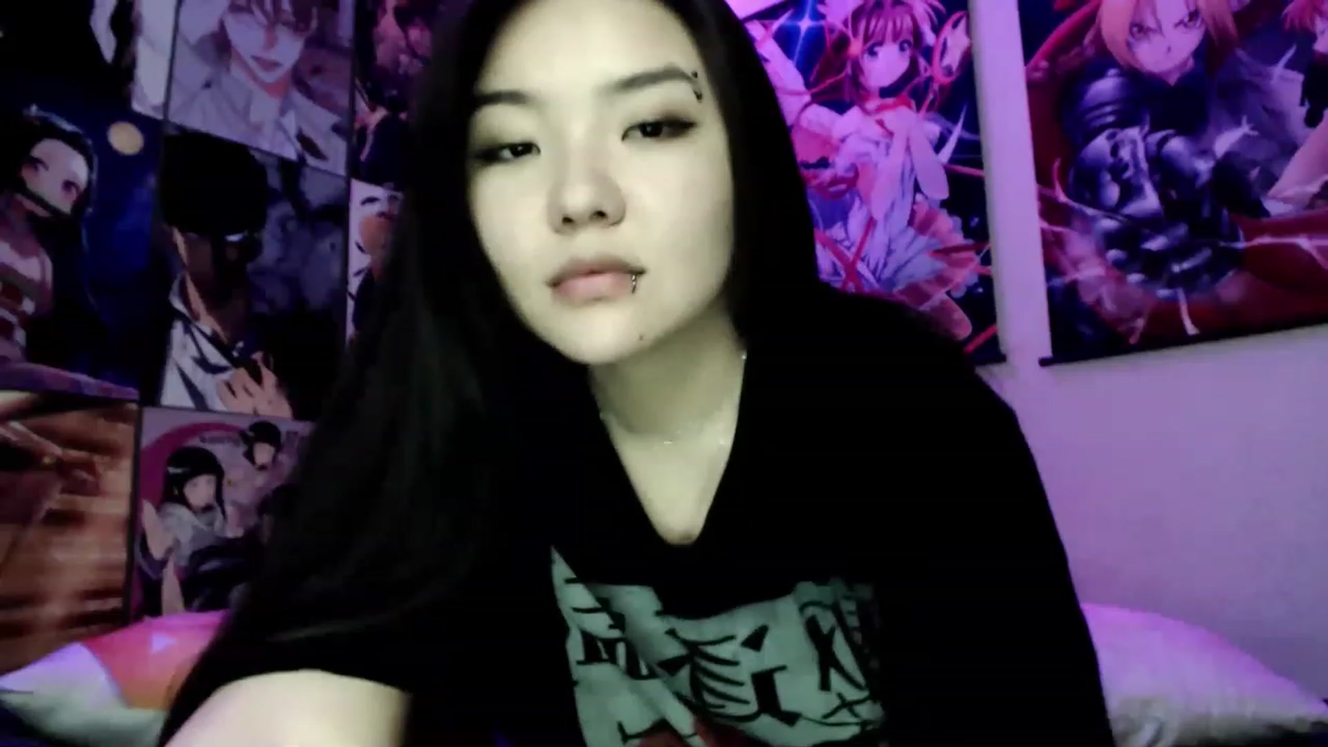 Gallery image thumbnail from Melody__K's myfreecams stream on, 12/22/2022, 14:41 image 12 of 20