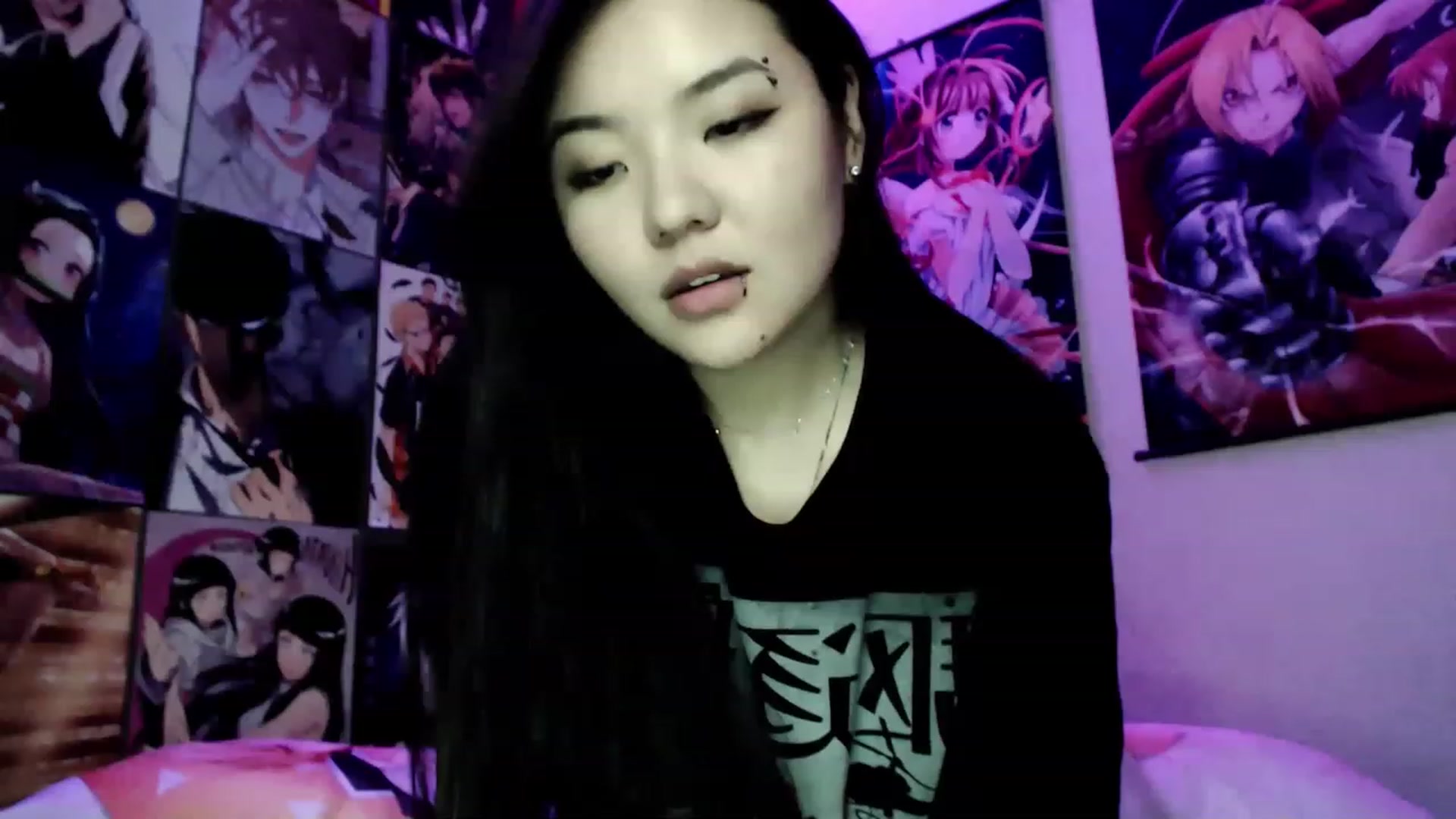 Gallery image thumbnail from Melody__K's myfreecams stream on, 12/22/2022, 14:41 image 20 of 20