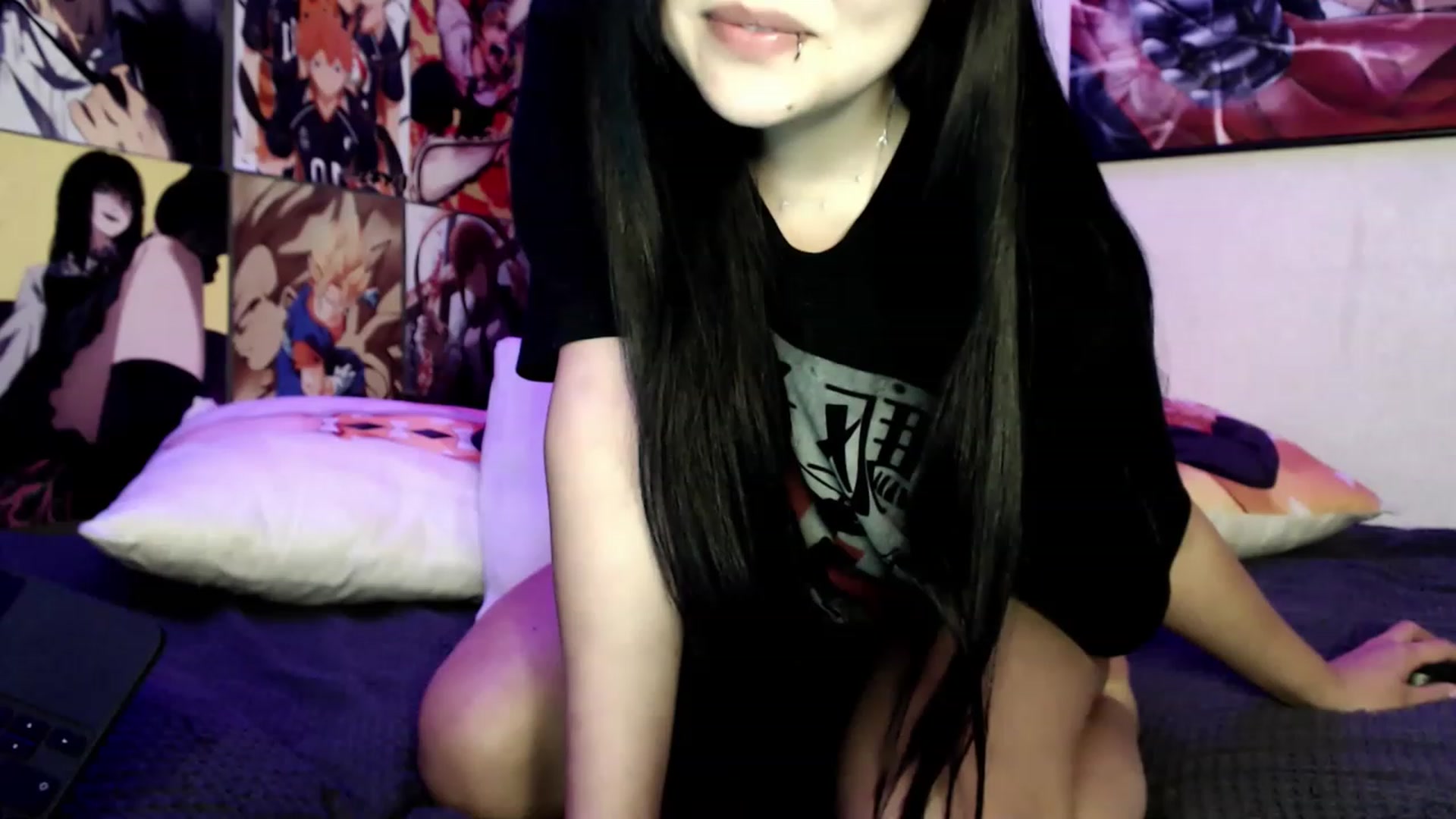 Gallery image thumbnail from Melody__K's myfreecams stream on, 01/12/2023, 13:58 image 9 of 20