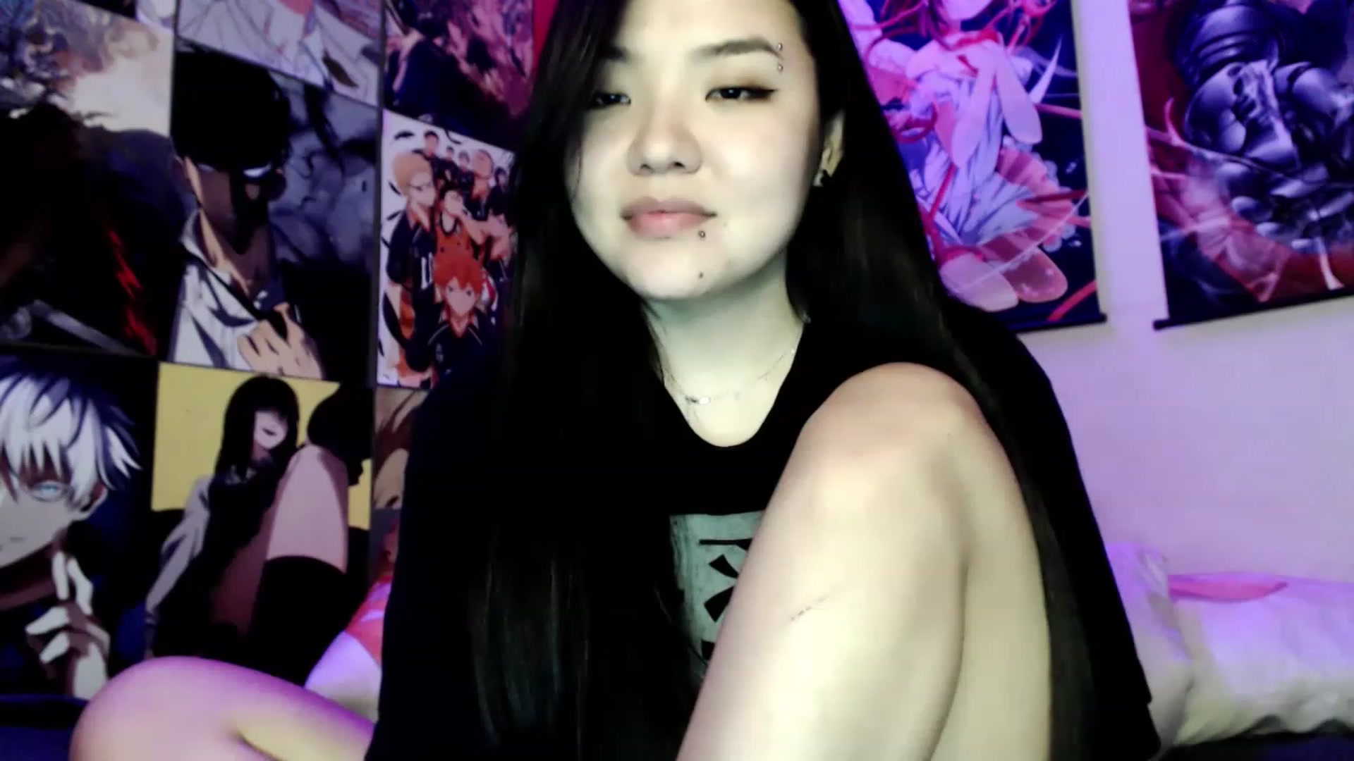 Gallery image thumbnail from Melody__K's myfreecams stream on, 03/03/2023, 18:22 image 11 of 20