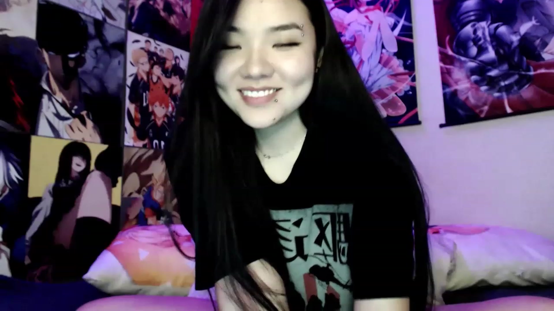Gallery image thumbnail from Melody__K's myfreecams stream on, 03/03/2023, 18:22 image 3 of 20