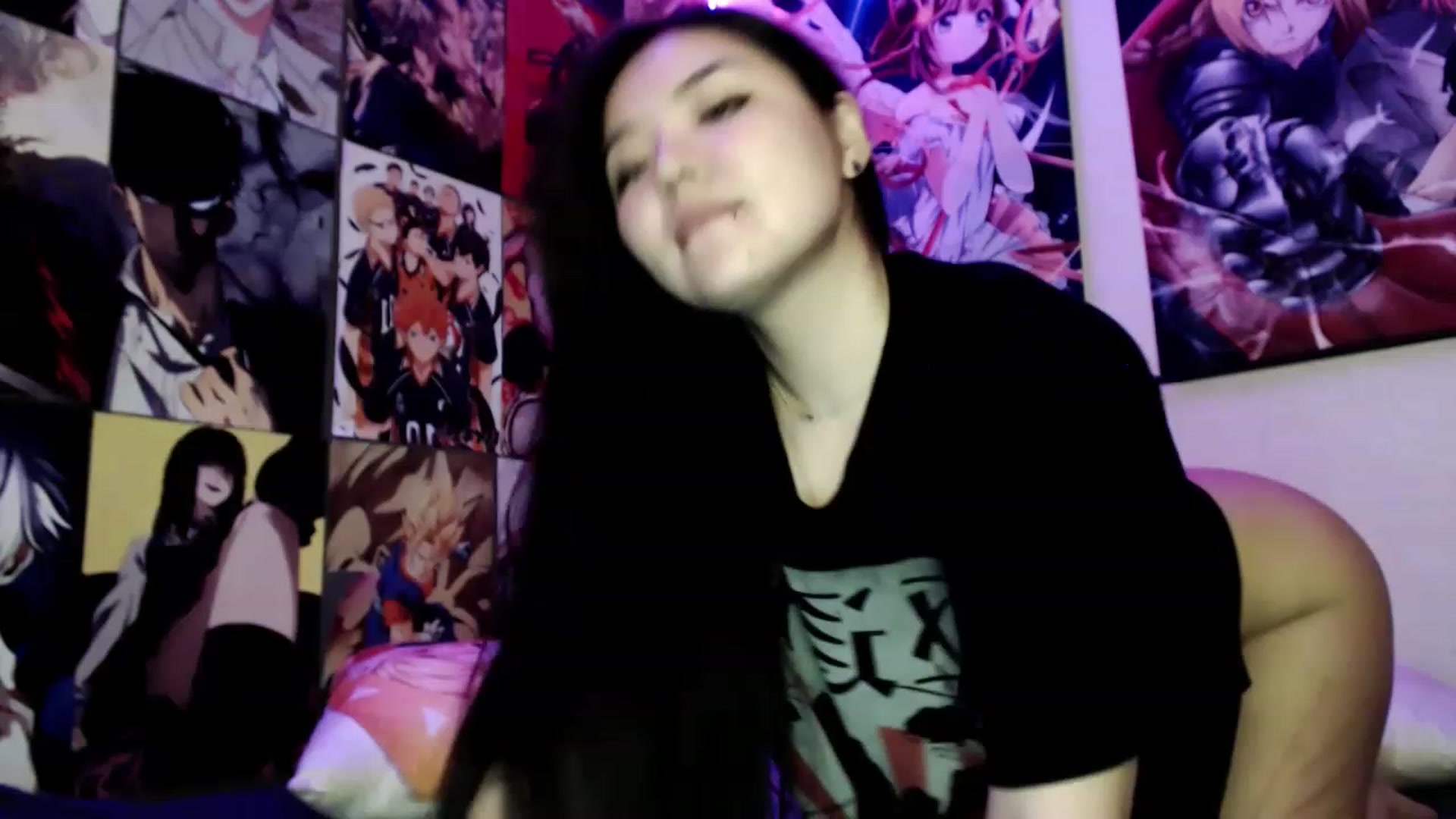 Gallery image thumbnail from Melody__K's myfreecams stream on, 03/03/2023, 18:22 image 16 of 20