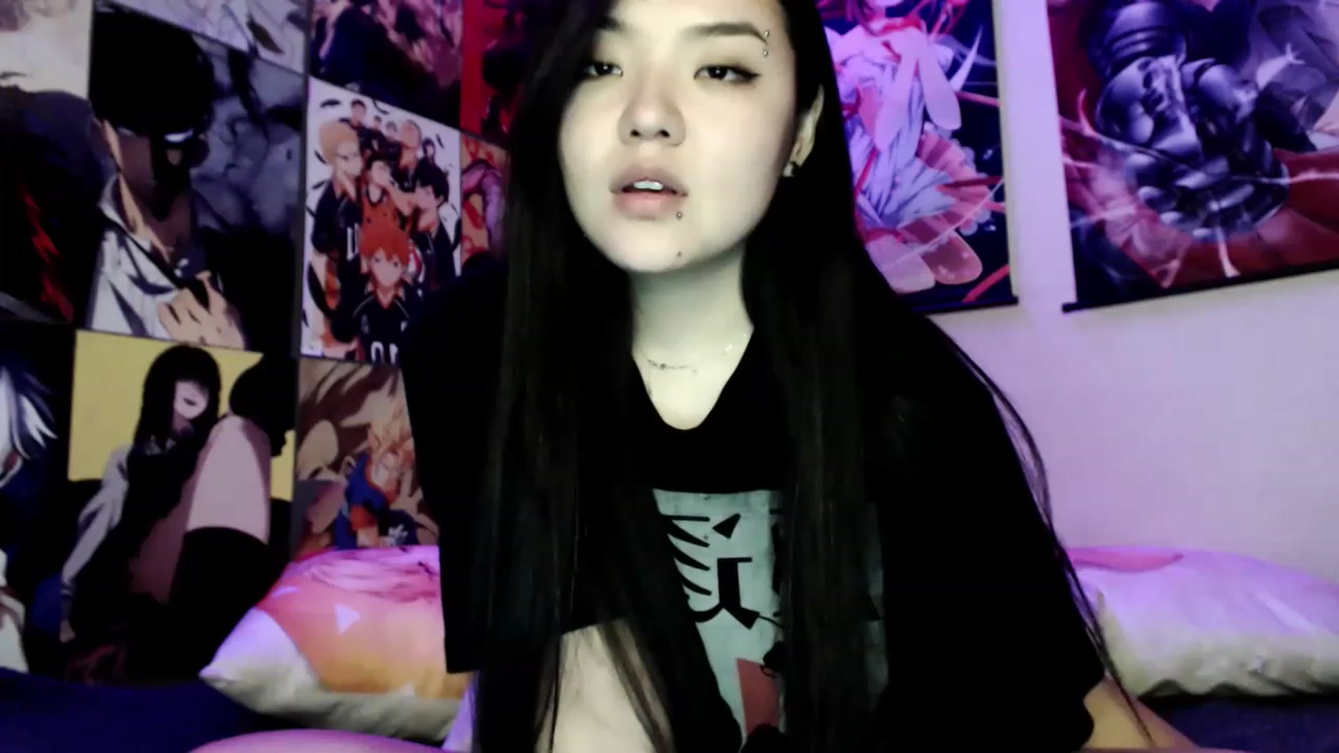 Gallery image thumbnail from Melody__K's myfreecams stream on, 03/03/2023, 18:22 image 4 of 20
