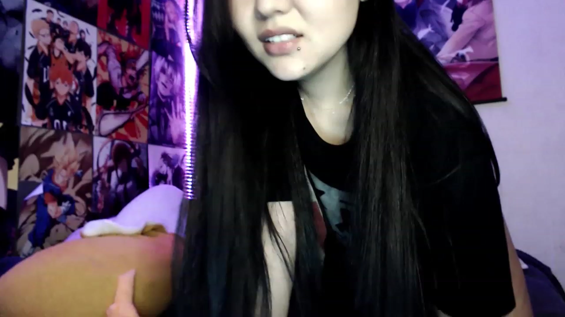 Gallery image thumbnail from Melody__K's myfreecams stream on, 04/06/2023, 13:49 image 12 of 20