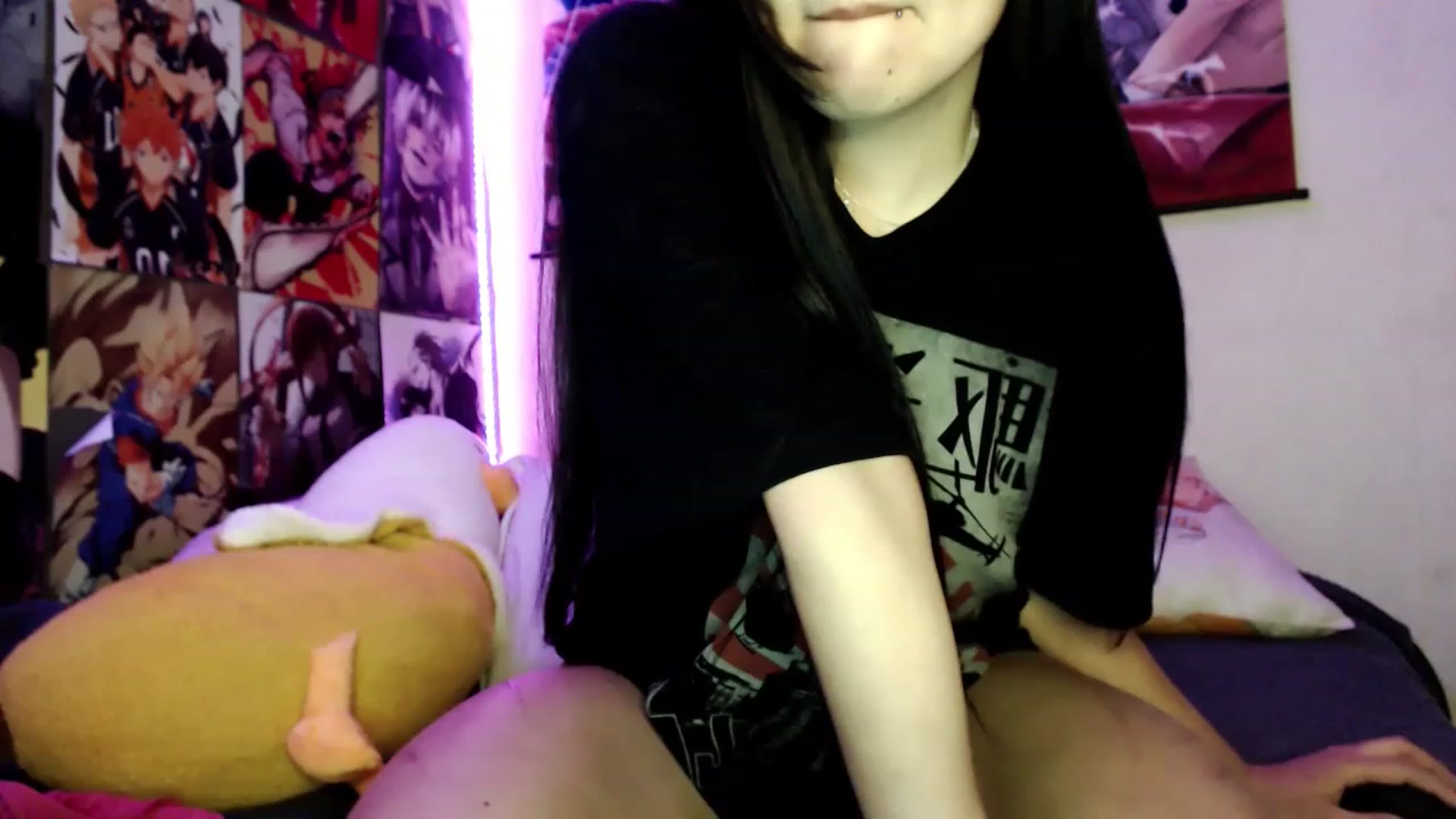 Gallery image thumbnail from Melody__K's myfreecams stream on, 04/06/2023, 13:49 image 14 of 20