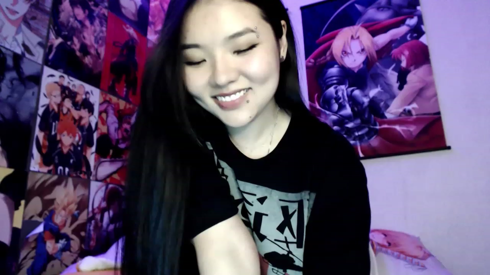 Gallery image thumbnail from Melody__K's myfreecams stream on, 04/06/2023, 13:49 image 3 of 20