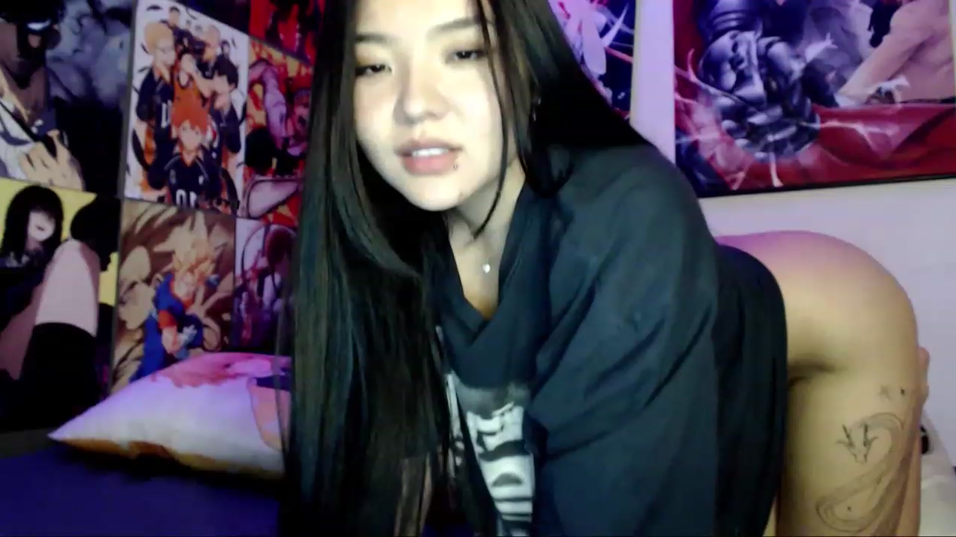 Gallery image thumbnail from Melody__K's myfreecams stream on, 06/29/2023, 16:26 image 17 of 20