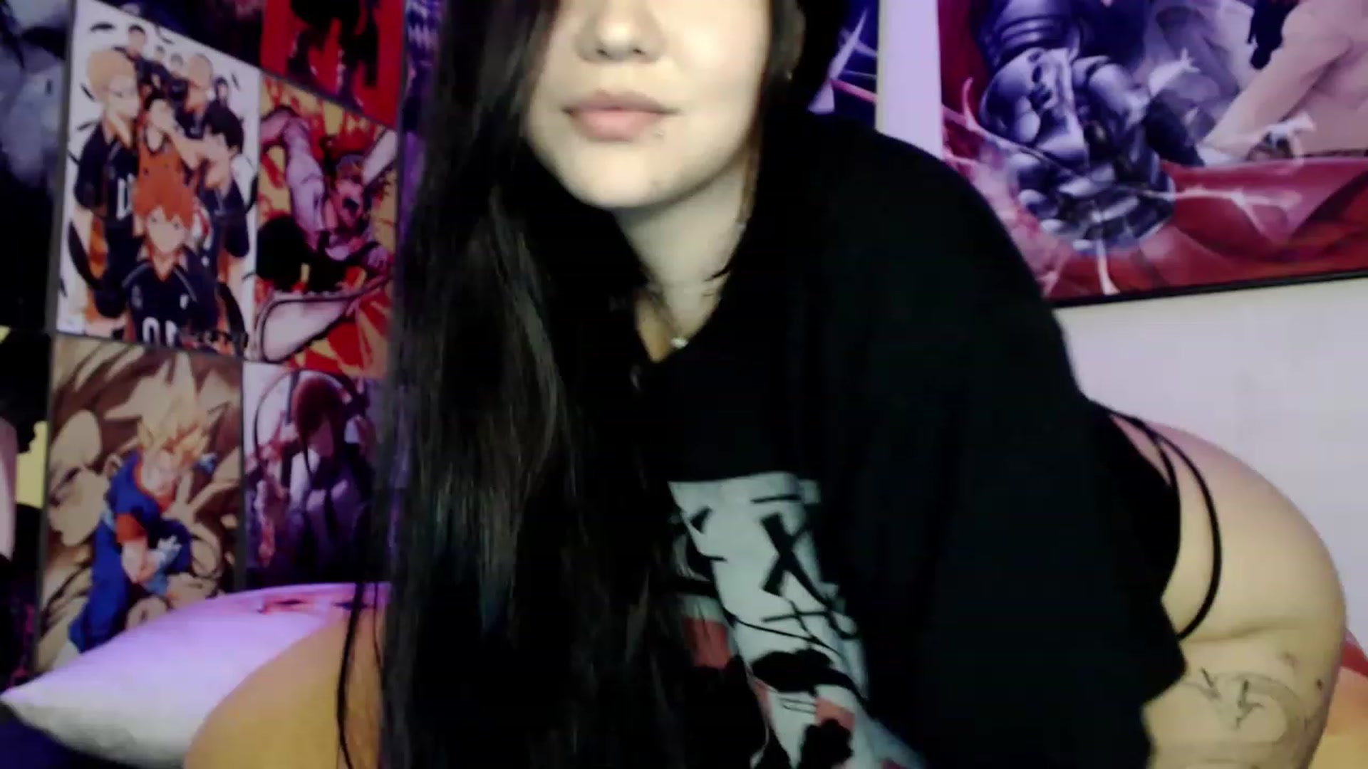 Gallery image thumbnail from Melody__K's myfreecams stream on, 07/04/2023, 16:26 image 15 of 20