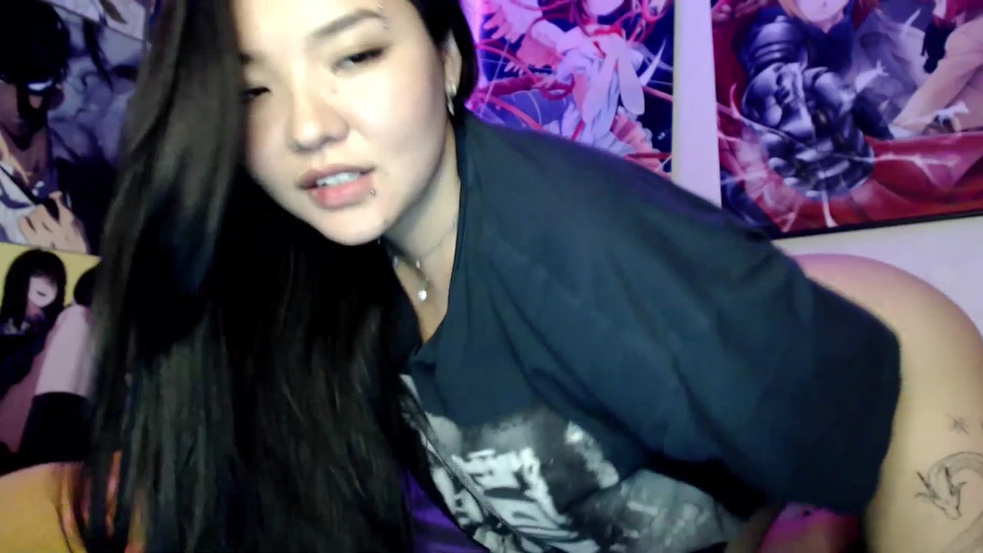 Gallery image thumbnail from Melody__K's myfreecams stream on, 07/07/2023, 15:30 image 10 of 20