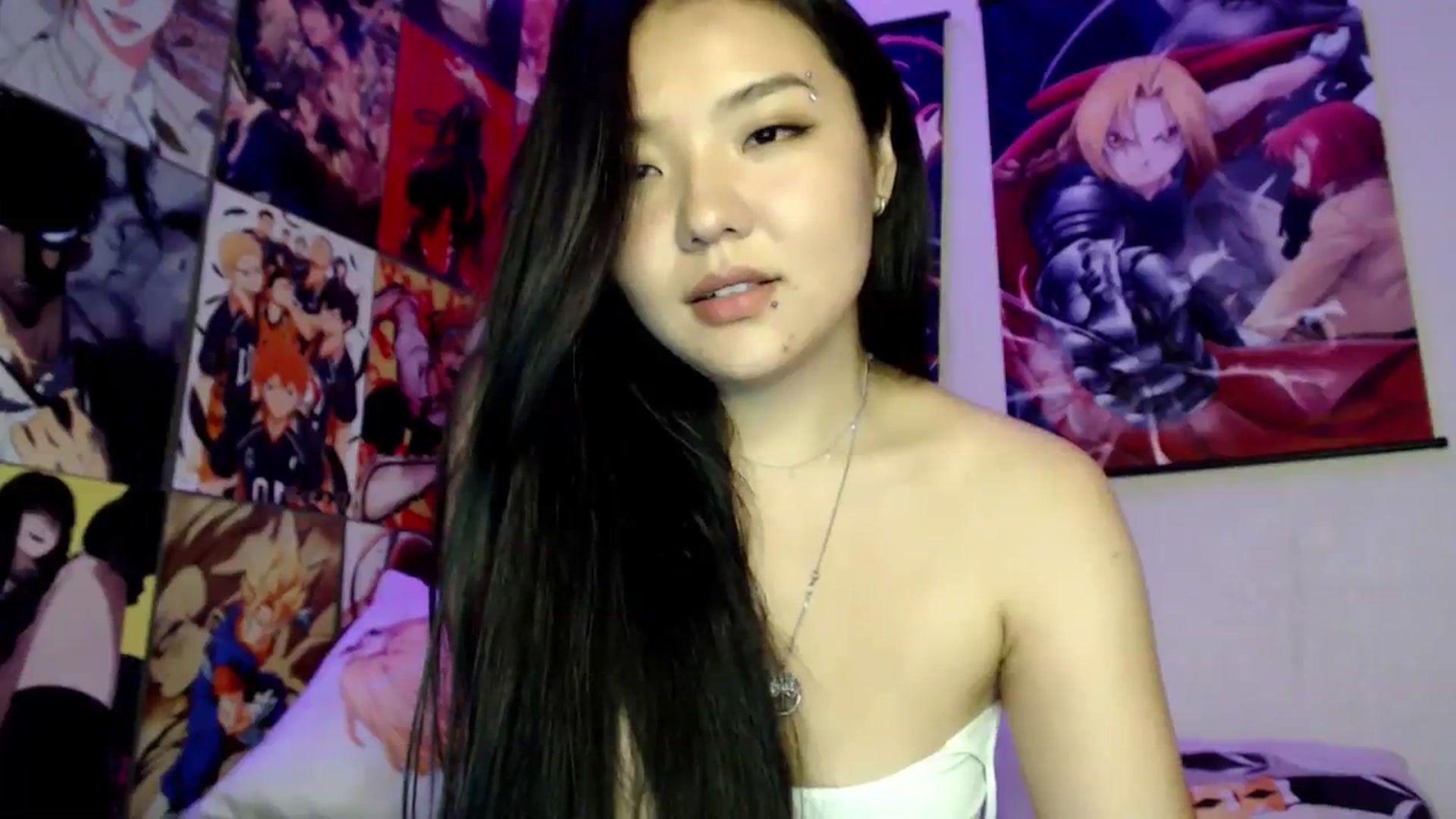 Gallery image thumbnail from Melody__K's myfreecams stream on, 08/04/2023, 15:50 image 15 of 20