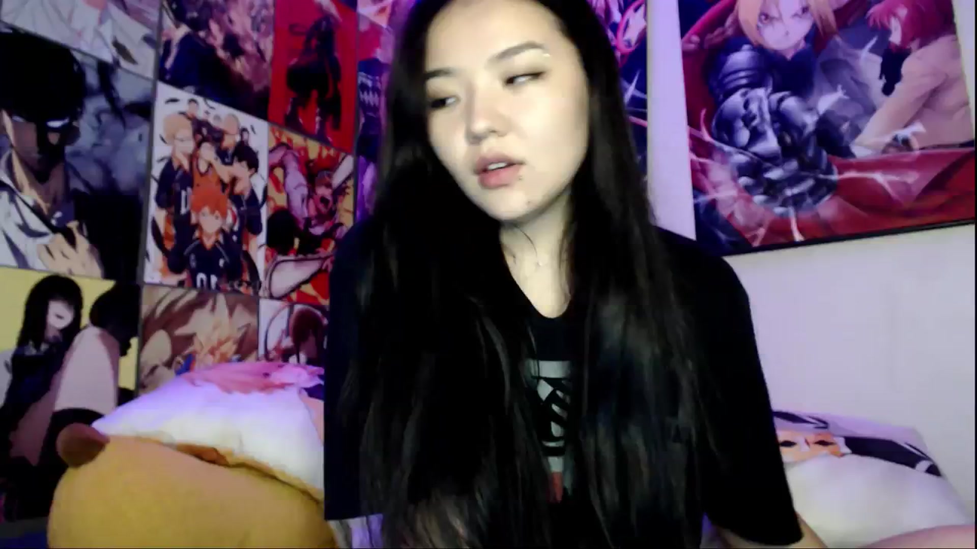 Gallery image thumbnail from Melody__K's myfreecams stream on, 08/08/2023, 16:38 image 13 of 20