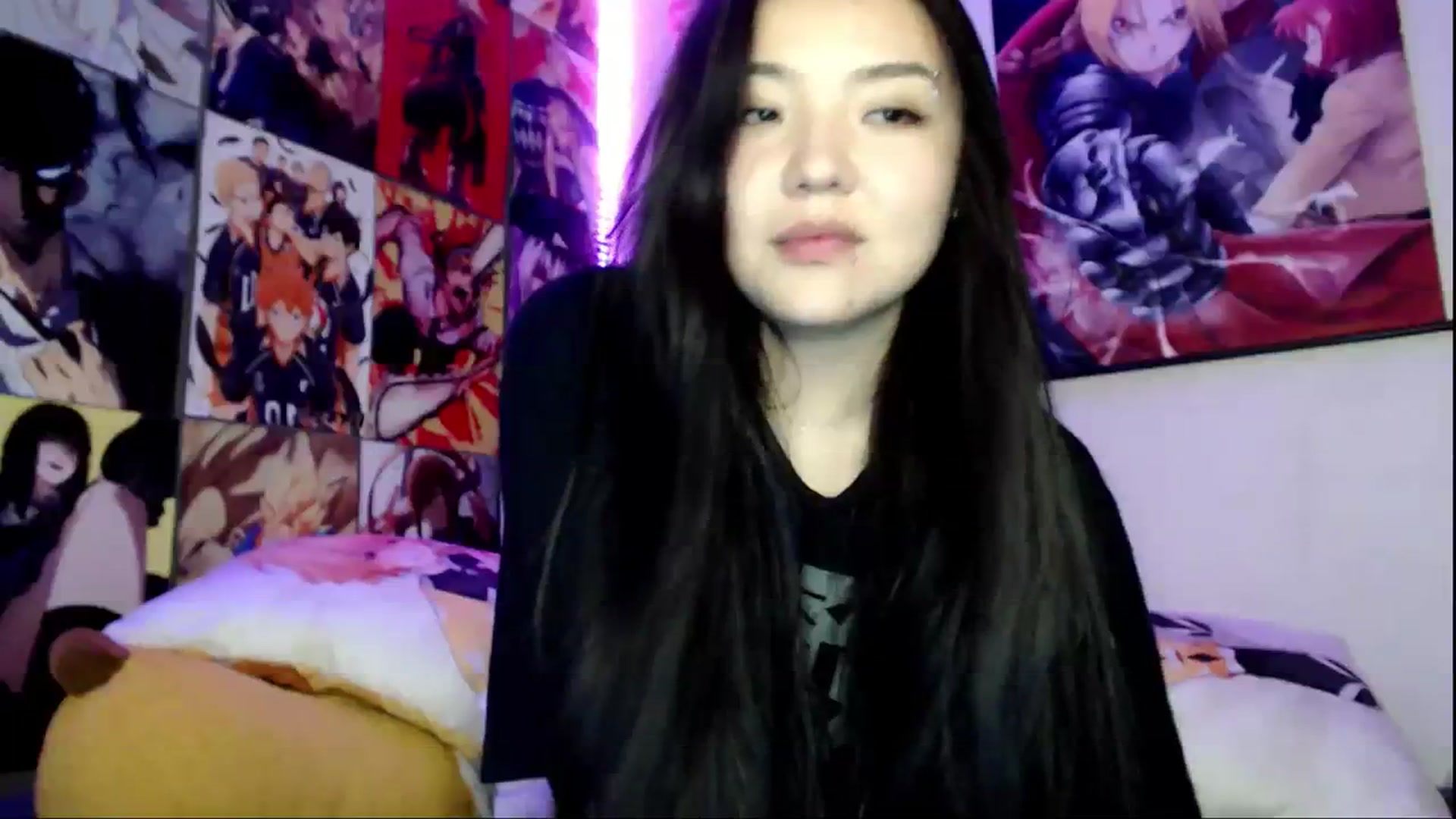 Gallery image thumbnail from Melody__K's myfreecams stream on, 08/08/2023, 16:38 image 4 of 20
