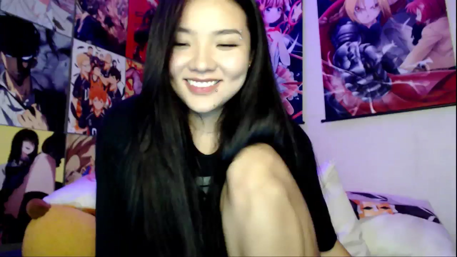 Gallery image thumbnail from Melody__K's myfreecams stream on, 08/08/2023, 16:38 image 10 of 20