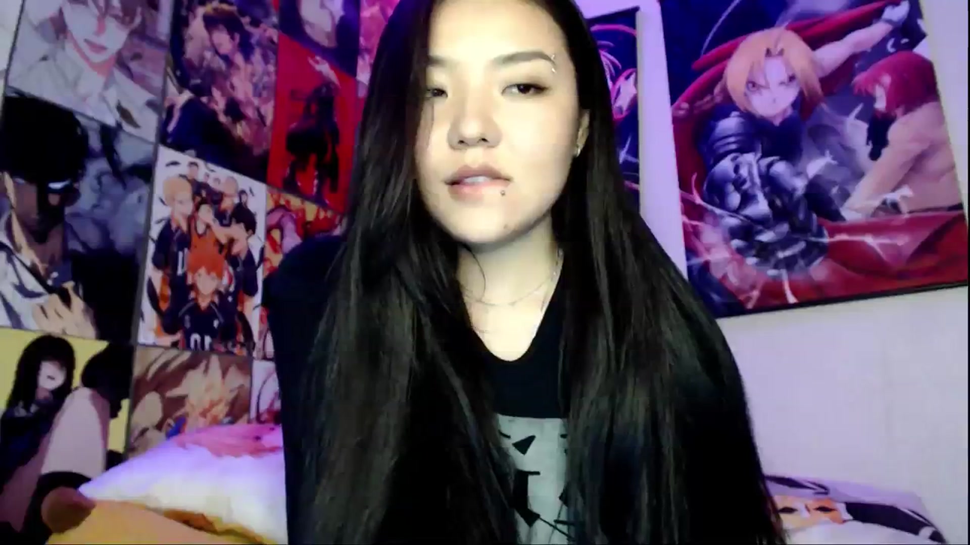 Gallery image thumbnail from Melody__K's myfreecams stream on, 08/08/2023, 16:38 image 17 of 20