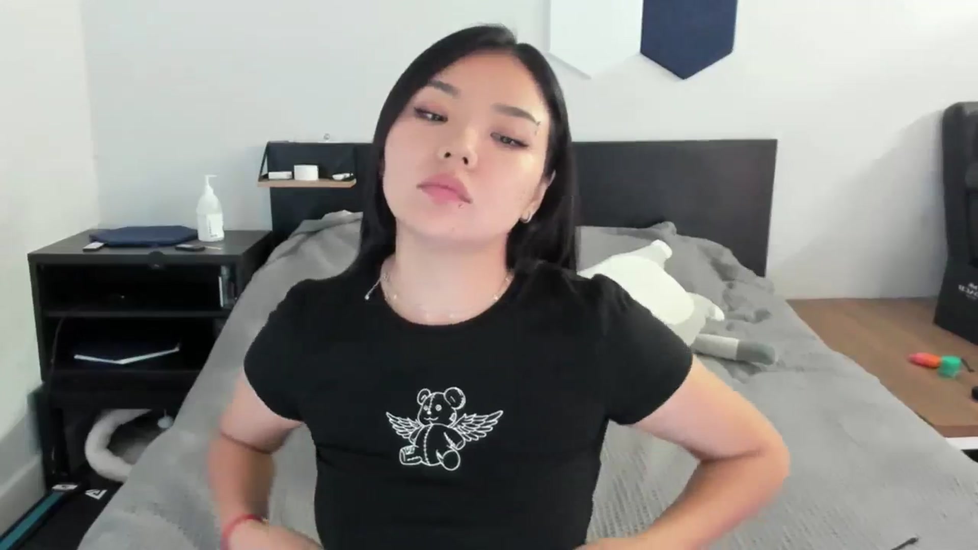 Gallery image thumbnail from Melody__K's myfreecams stream on, 09/13/2023, 21:23 image 19 of 20