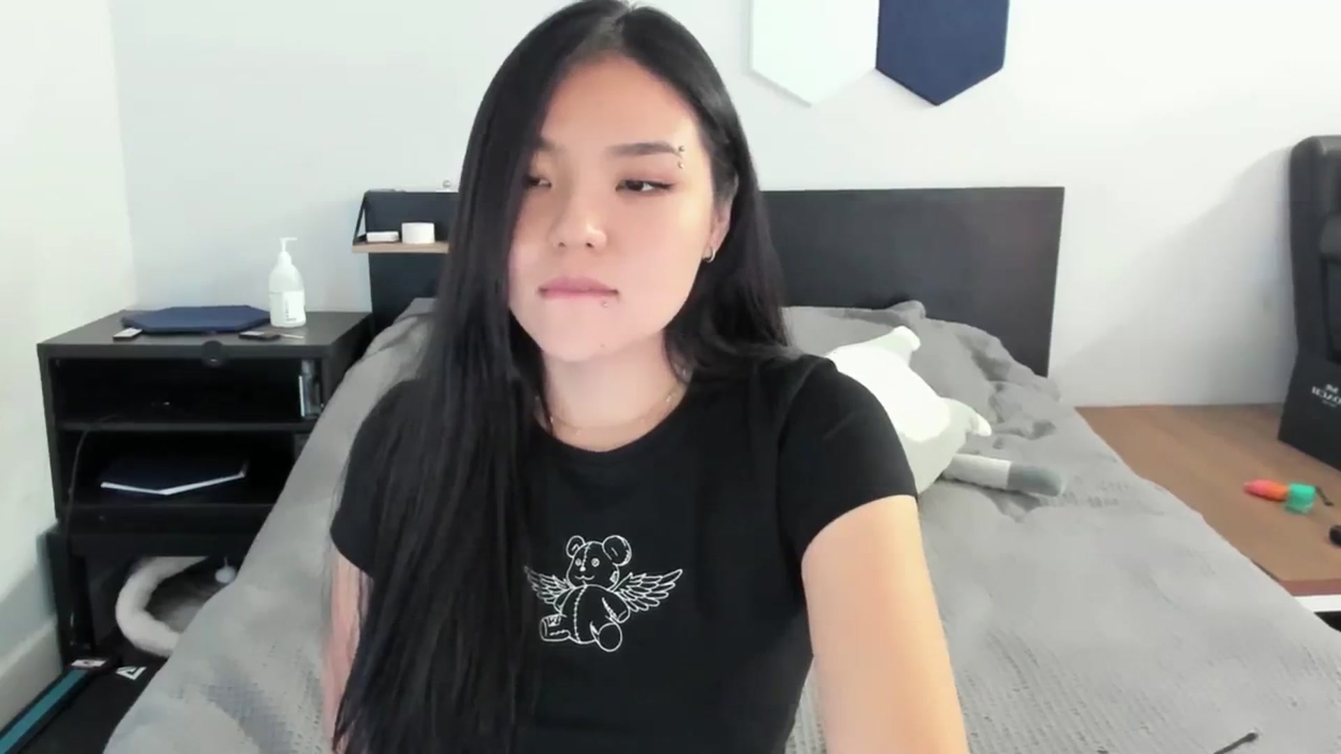 Gallery image thumbnail from Melody__K's myfreecams stream on, 09/13/2023, 21:23 image 15 of 20