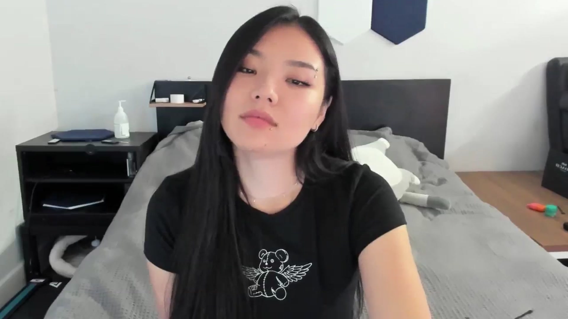 Gallery image thumbnail from Melody__K's myfreecams stream on, 09/13/2023, 21:23 image 16 of 20