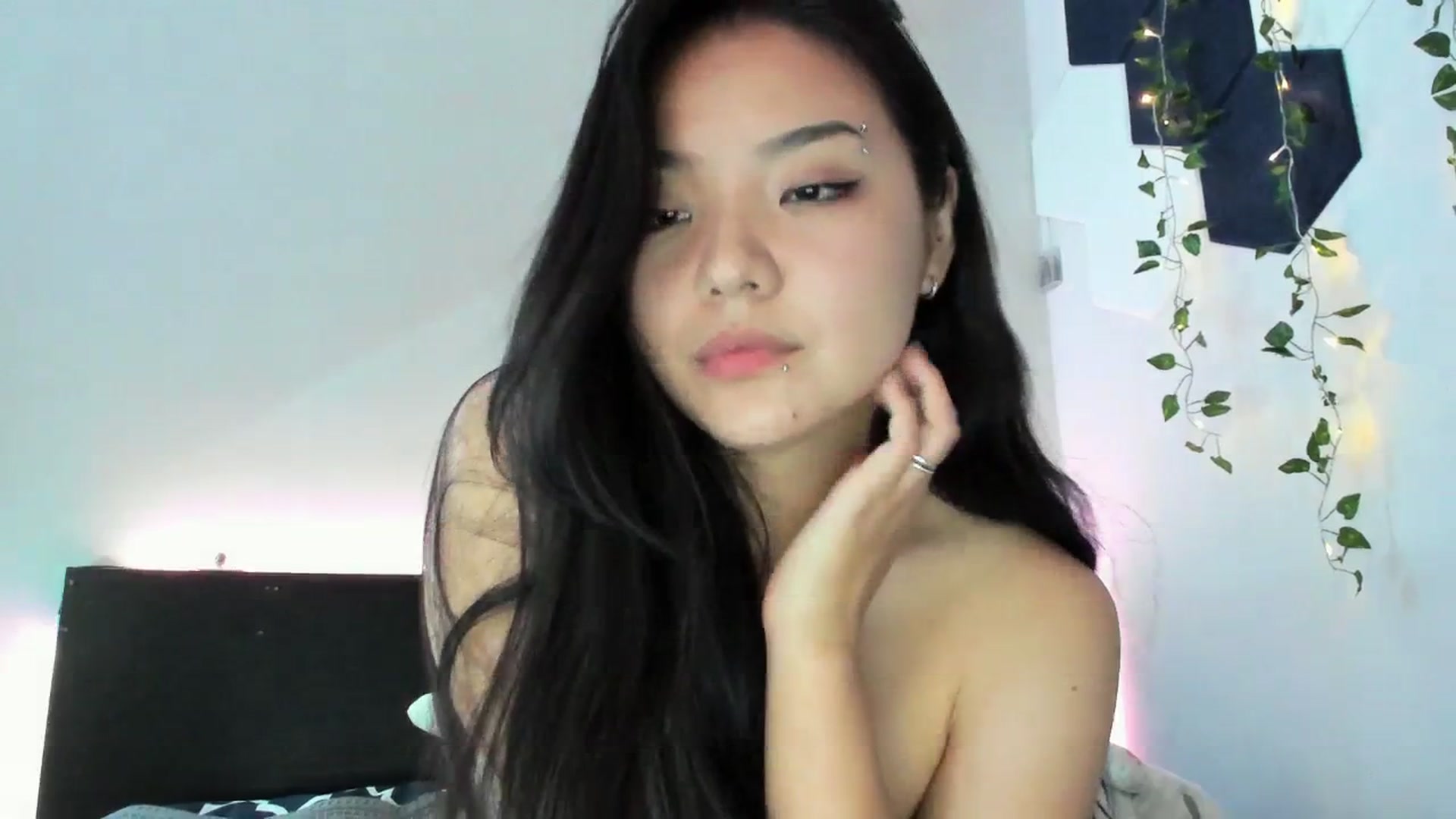 Gallery image thumbnail from Melody__K's myfreecams stream on, 10/11/2023, 04:34 image 5 of 20