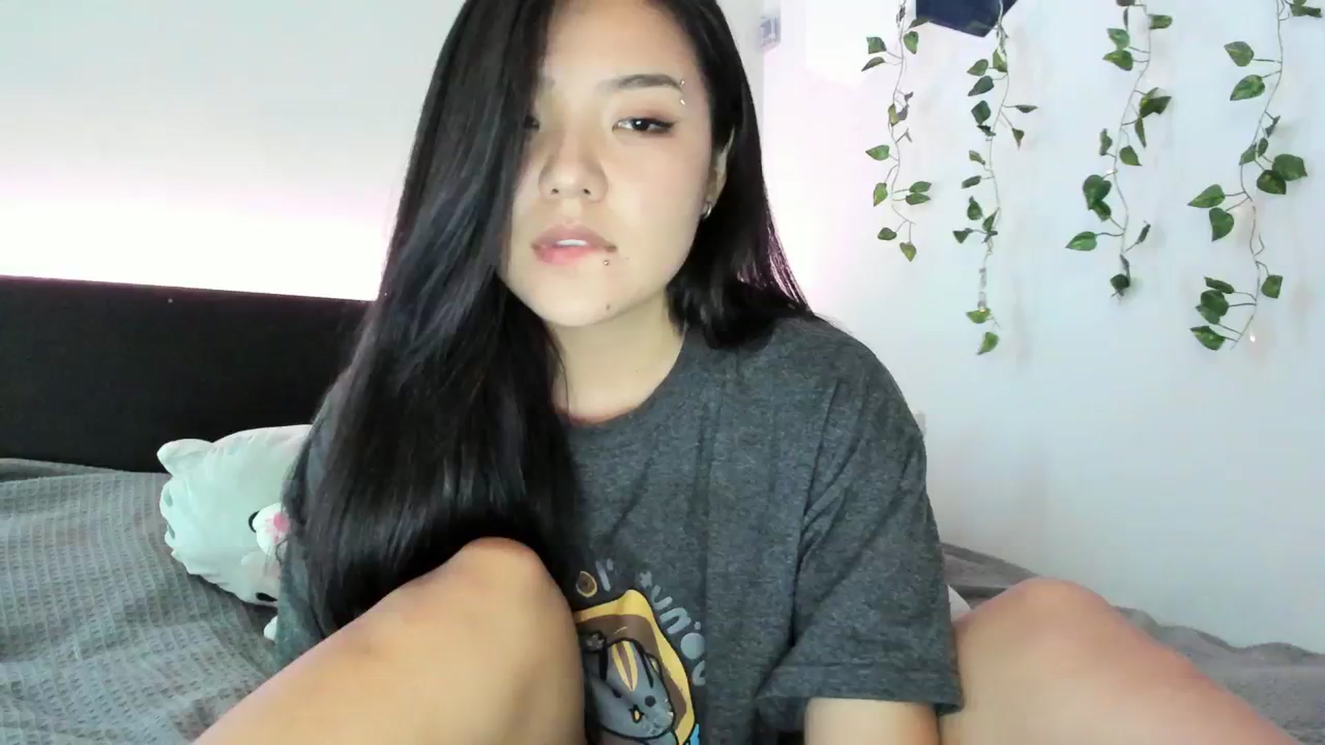 Gallery image thumbnail from Melody__K's myfreecams stream on, 10/19/2023, 03:31 image 12 of 20