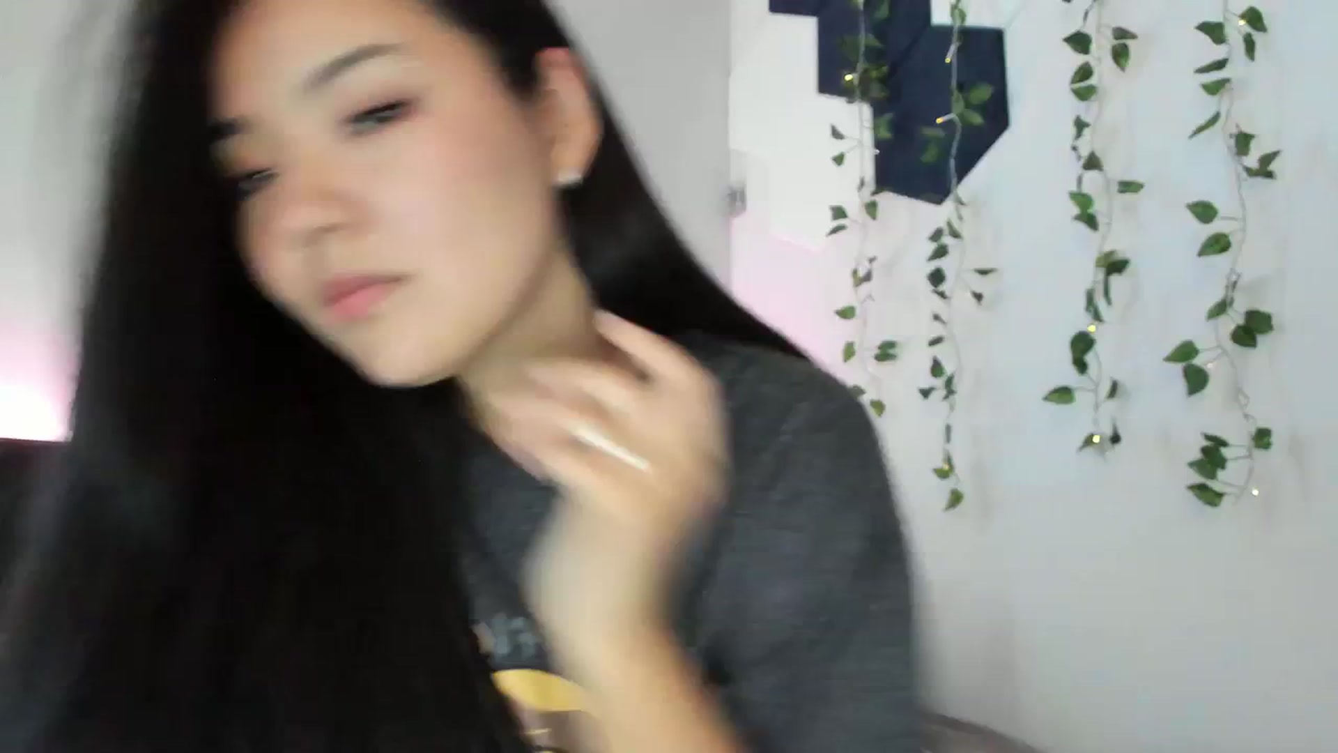 Gallery image thumbnail from Melody__K's myfreecams stream on, 10/19/2023, 03:31 image 17 of 20