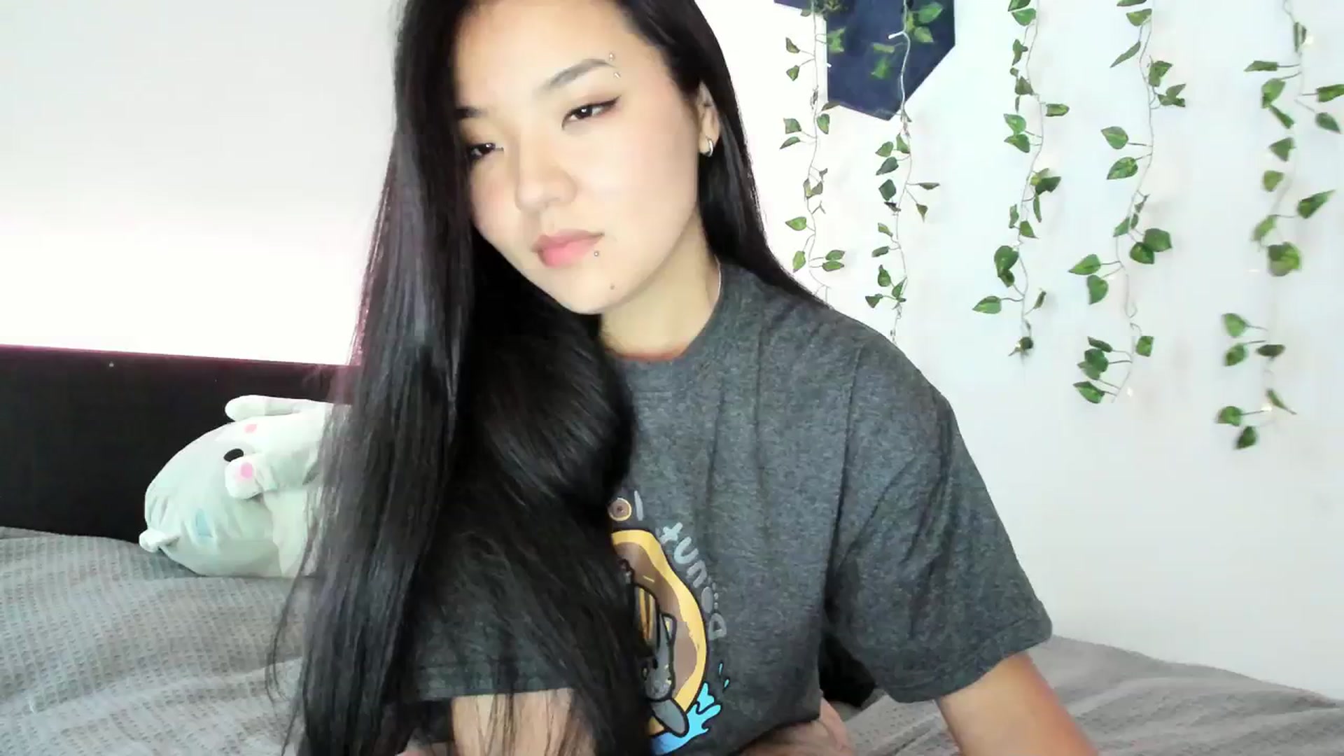 Gallery image thumbnail from Melody__K's myfreecams stream on, 10/19/2023, 03:31 image 1 of 20