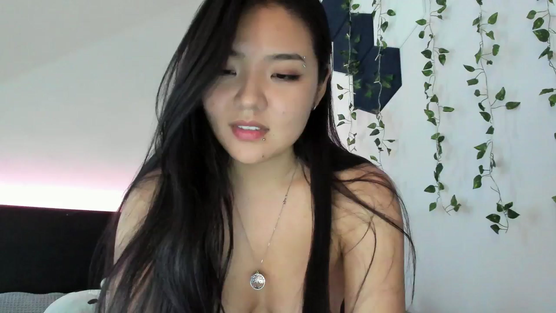 Gallery image thumbnail from Melody__K's myfreecams stream on, 10/24/2023, 05:25 image 4 of 20
