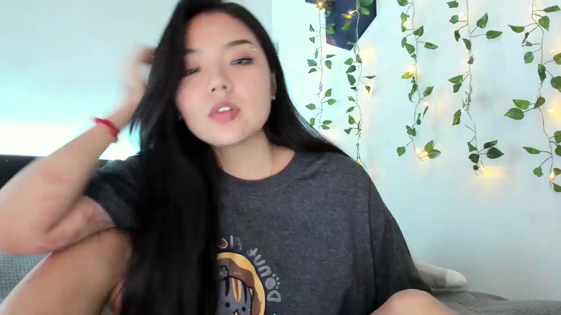 Gallery image thumbnail from Melody__K's myfreecams stream on, 11/09/2023, 07:29 image 7 of 20