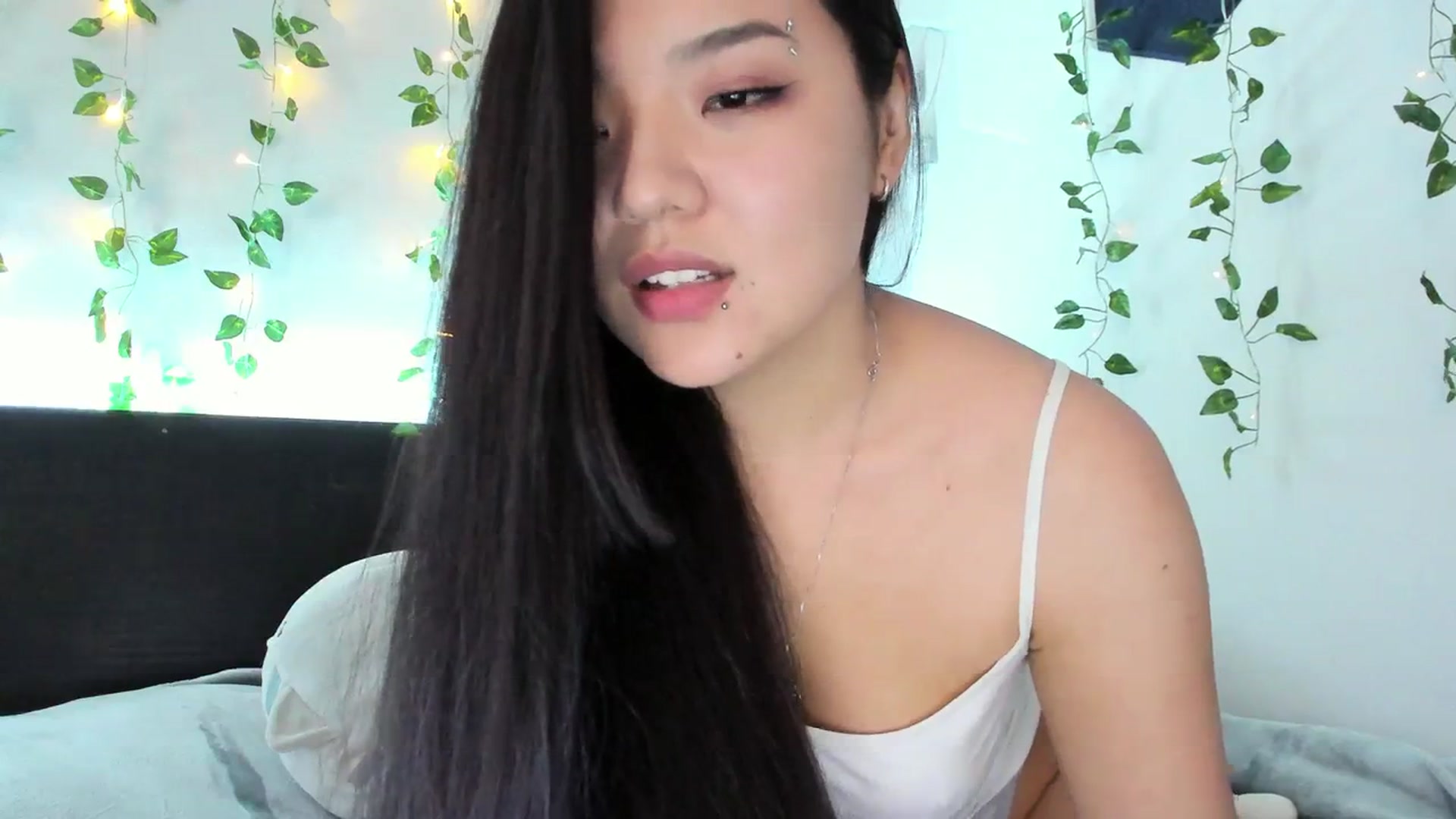 Gallery image thumbnail from Melody__K's myfreecams stream on, 11/18/2023, 05:48 image 9 of 20