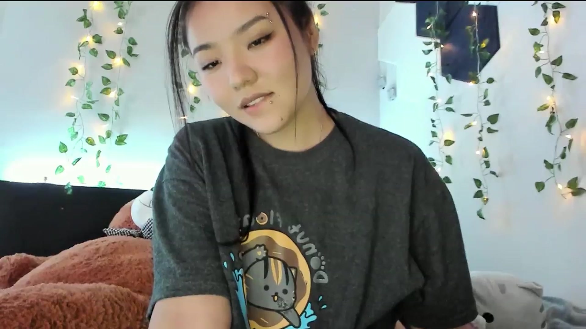 Gallery image thumbnail from Melody__K's myfreecams stream on, 12/06/2023, 06:45 image 5 of 20