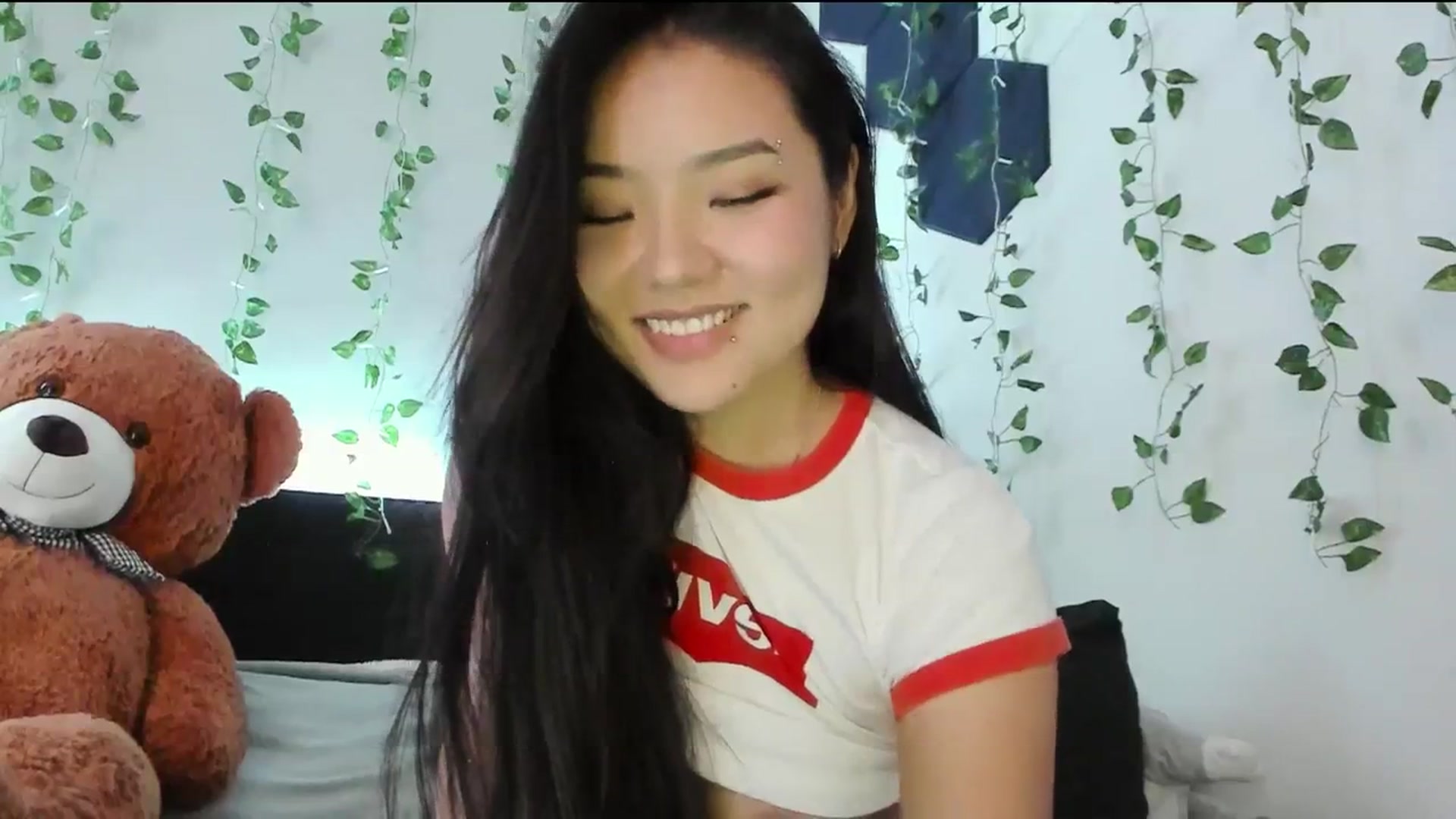 Gallery image thumbnail from Melody__K's myfreecams stream on, 12/09/2023, 05:42 image 13 of 20