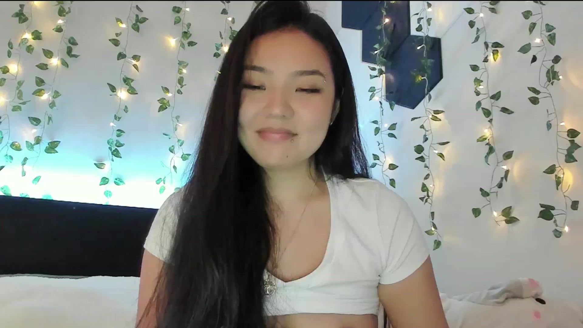 Gallery image thumbnail from Melody__K's myfreecams stream on, 12/27/2023, 06:27 image 10 of 20