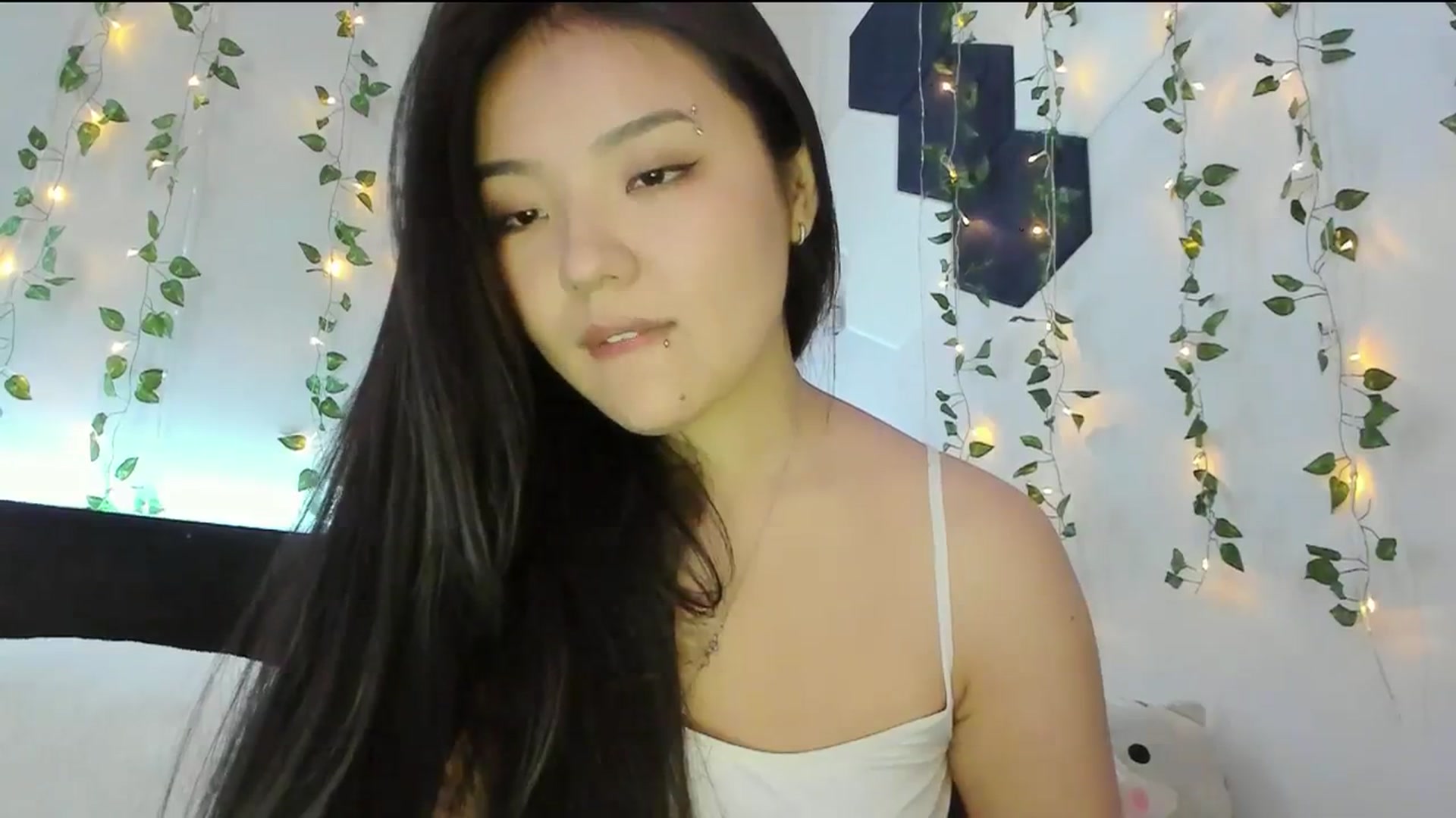 Gallery image thumbnail from Melody__K's myfreecams stream on, 01/12/2024, 05:40 image 5 of 20