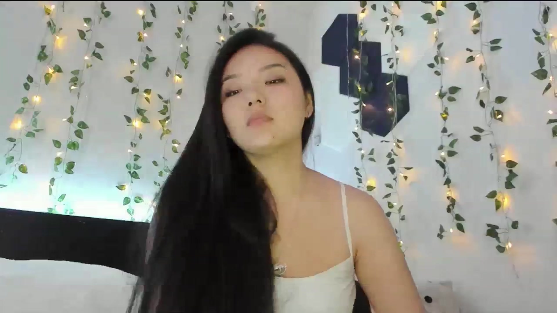 Gallery image thumbnail from Melody__K's myfreecams stream on, 01/12/2024, 05:40 image 4 of 20