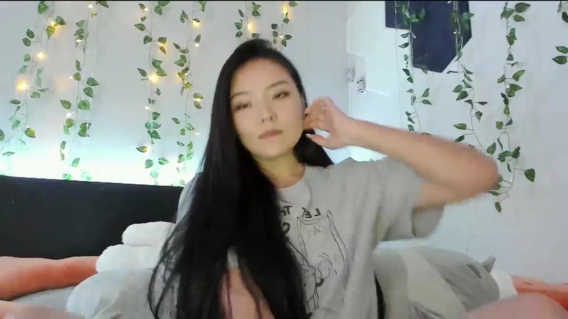 Gallery image thumbnail from Melody__K's myfreecams stream on, 01/24/2024, 06:18 image 6 of 20