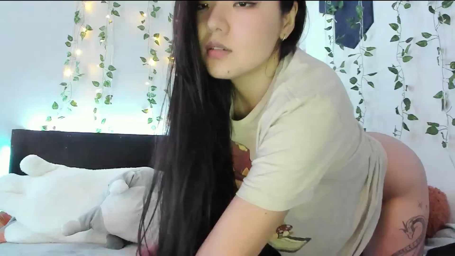 Gallery image thumbnail from Melody__K's myfreecams stream on, 02/08/2024, 05:54 image 10 of 20