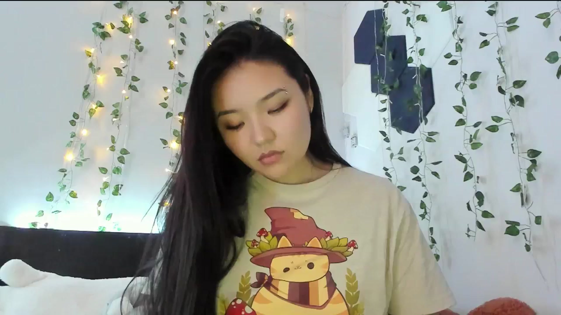 Gallery image thumbnail from Melody__K's myfreecams stream on, 02/08/2024, 05:54 image 16 of 20