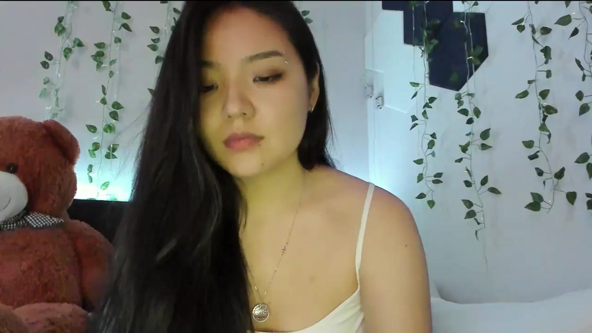 Gallery image thumbnail from Melody__K's myfreecams stream on, 03/08/2024, 06:34 image 15 of 20